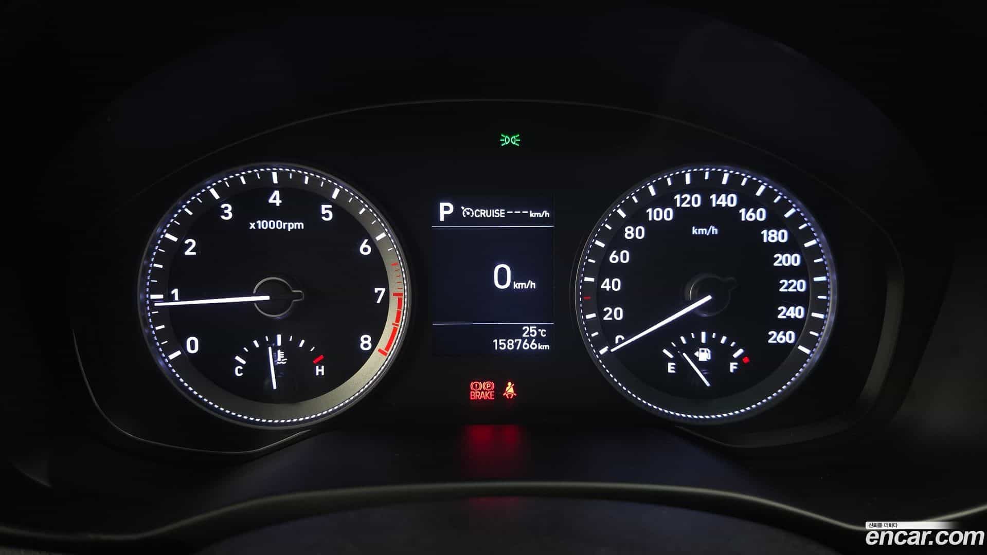 Grandeur Hyundai 2017.0-INNER-008