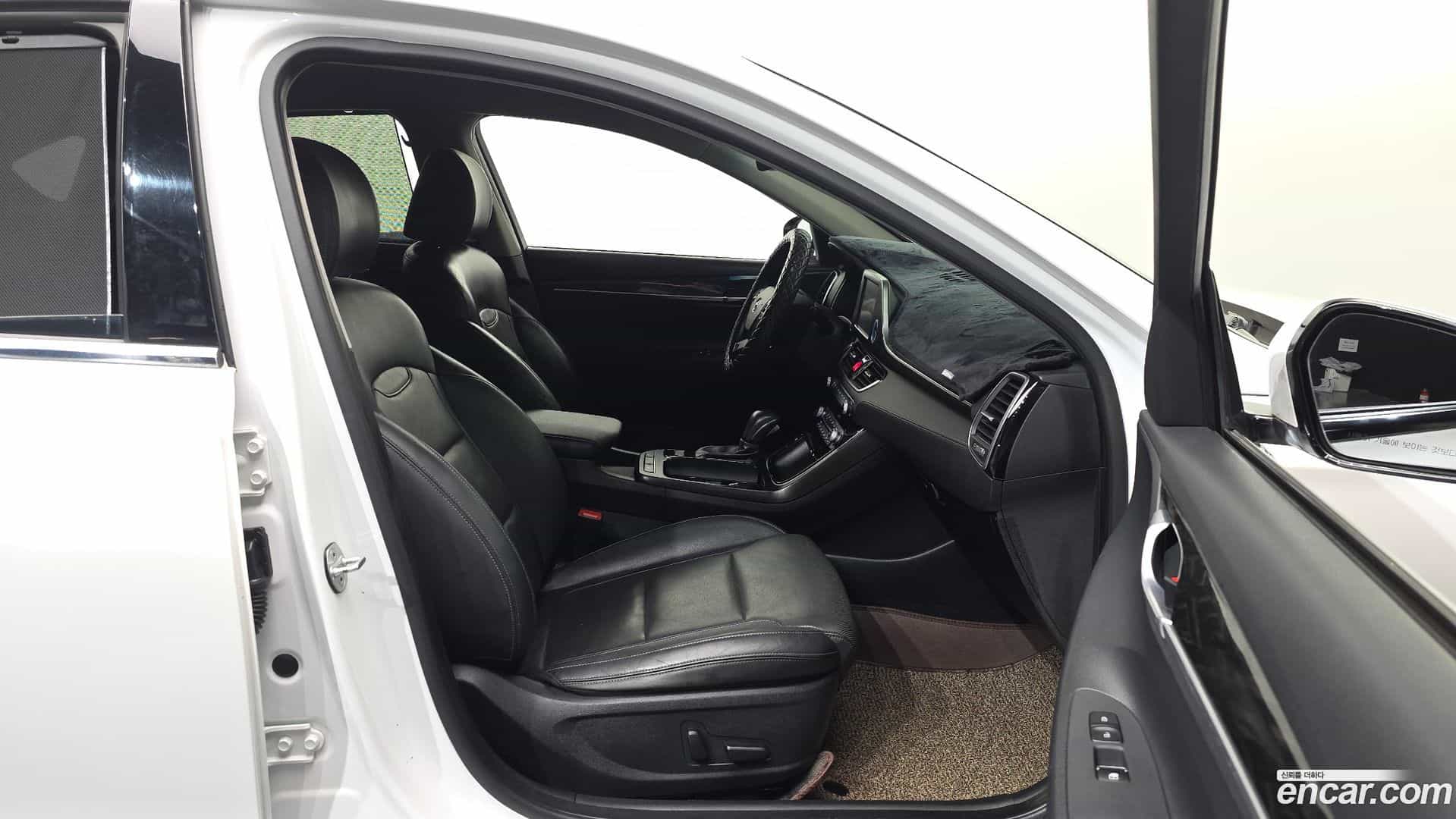 Grandeur Hyundai 2017.0-OPTION-015