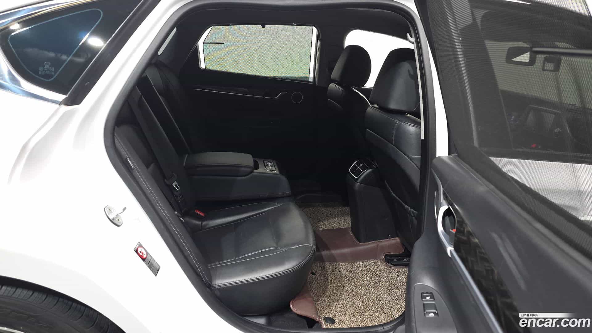 Grandeur Hyundai 2017.0-OPTION-016