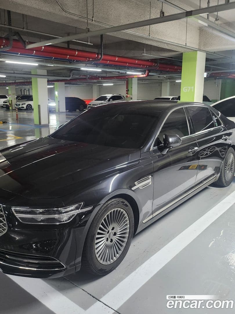 Main__Slider__Photo:G90 Genesis 2019.3-0