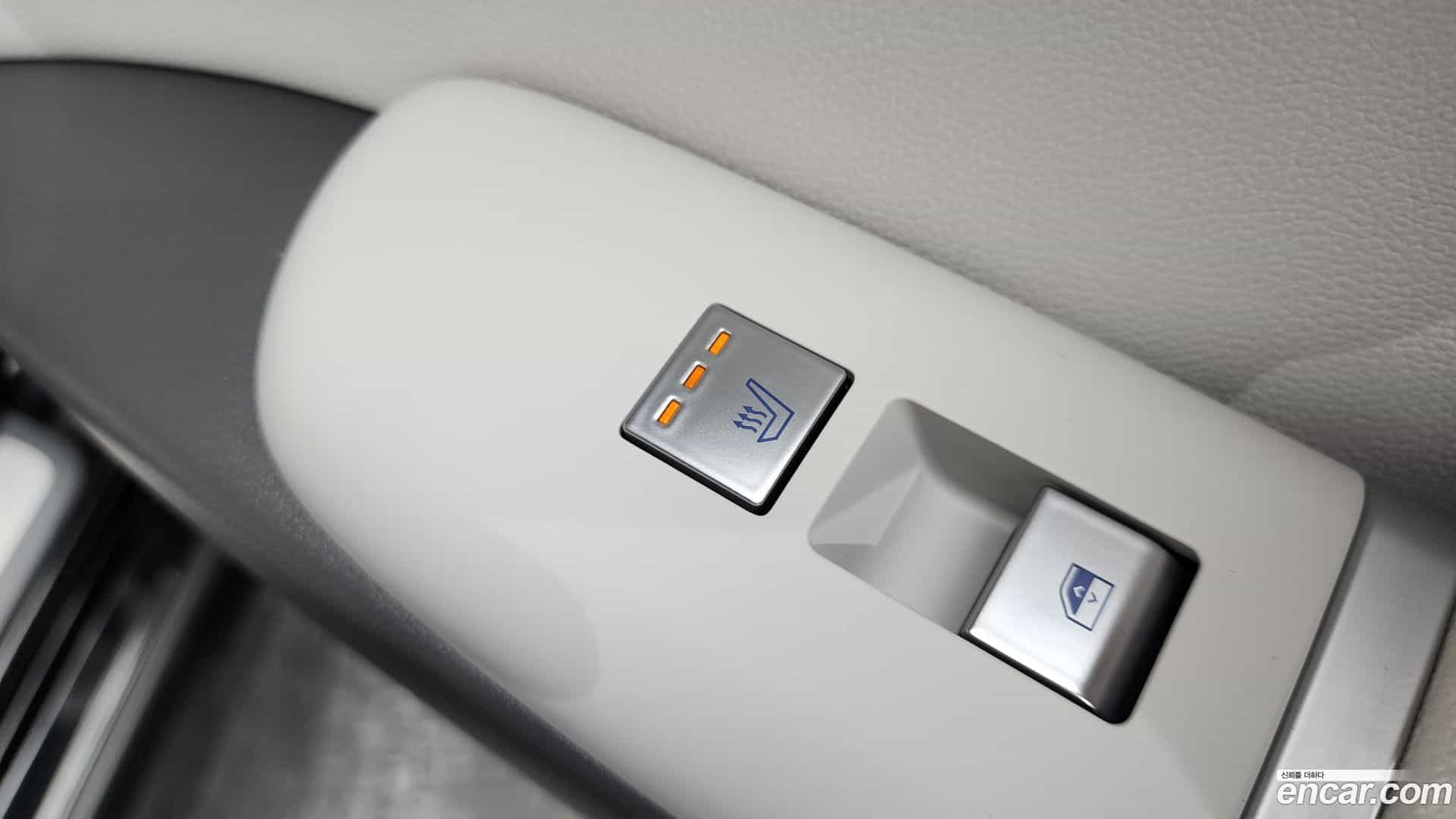 Grandeur Hyundai 2024.1-OPTION-023