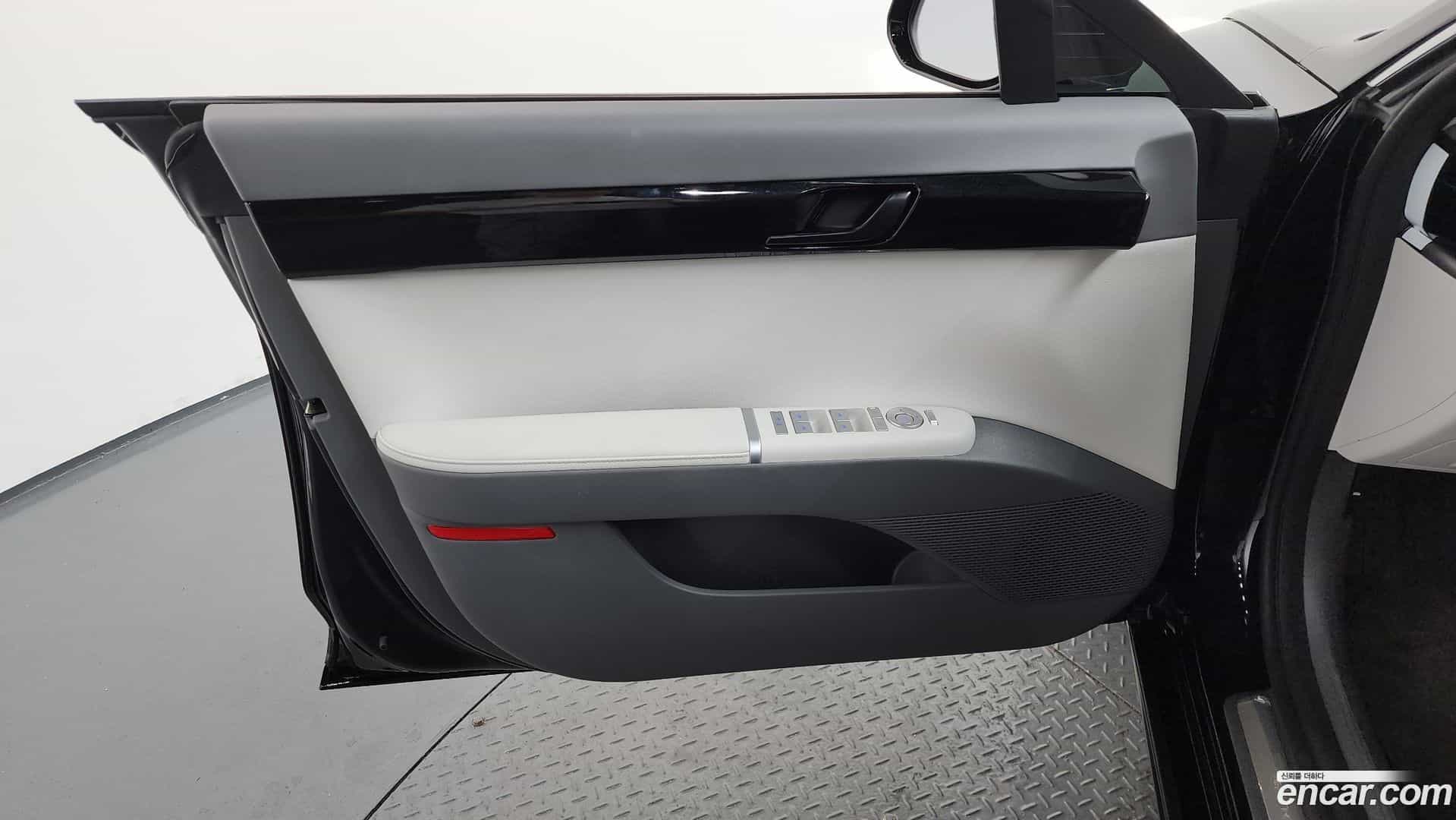 Grandeur Hyundai 2024.1-INNER-034