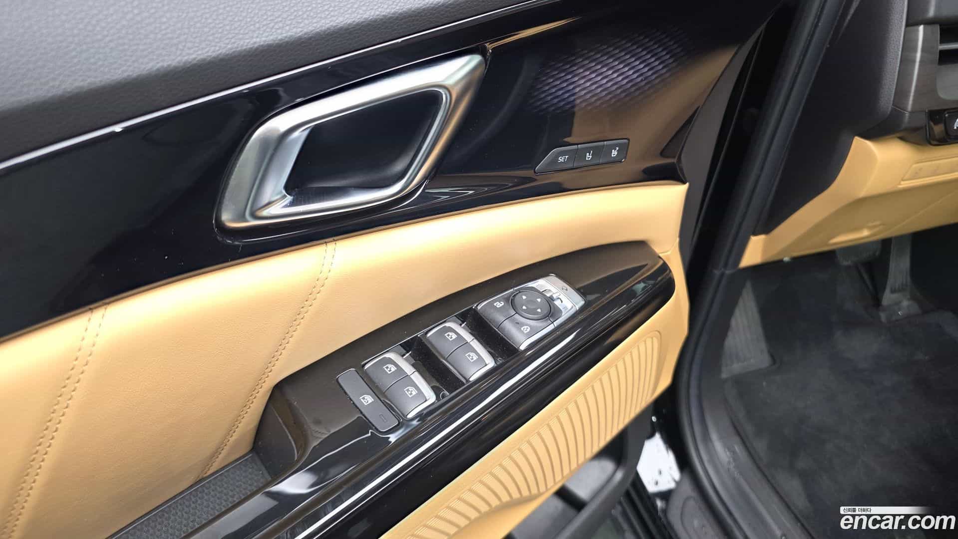 Canival Kia 2022.3-OPTION-024