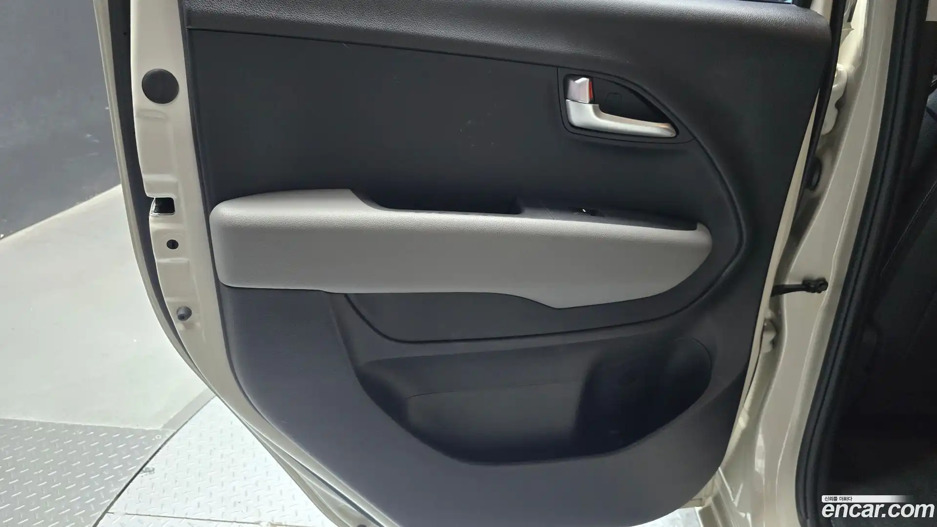 RAY Kia 2020.5-INNER-035