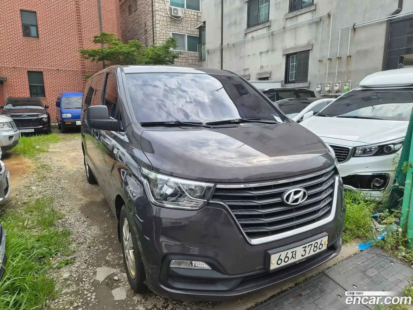 Starex Hyundai 2019.2-OUTER-001