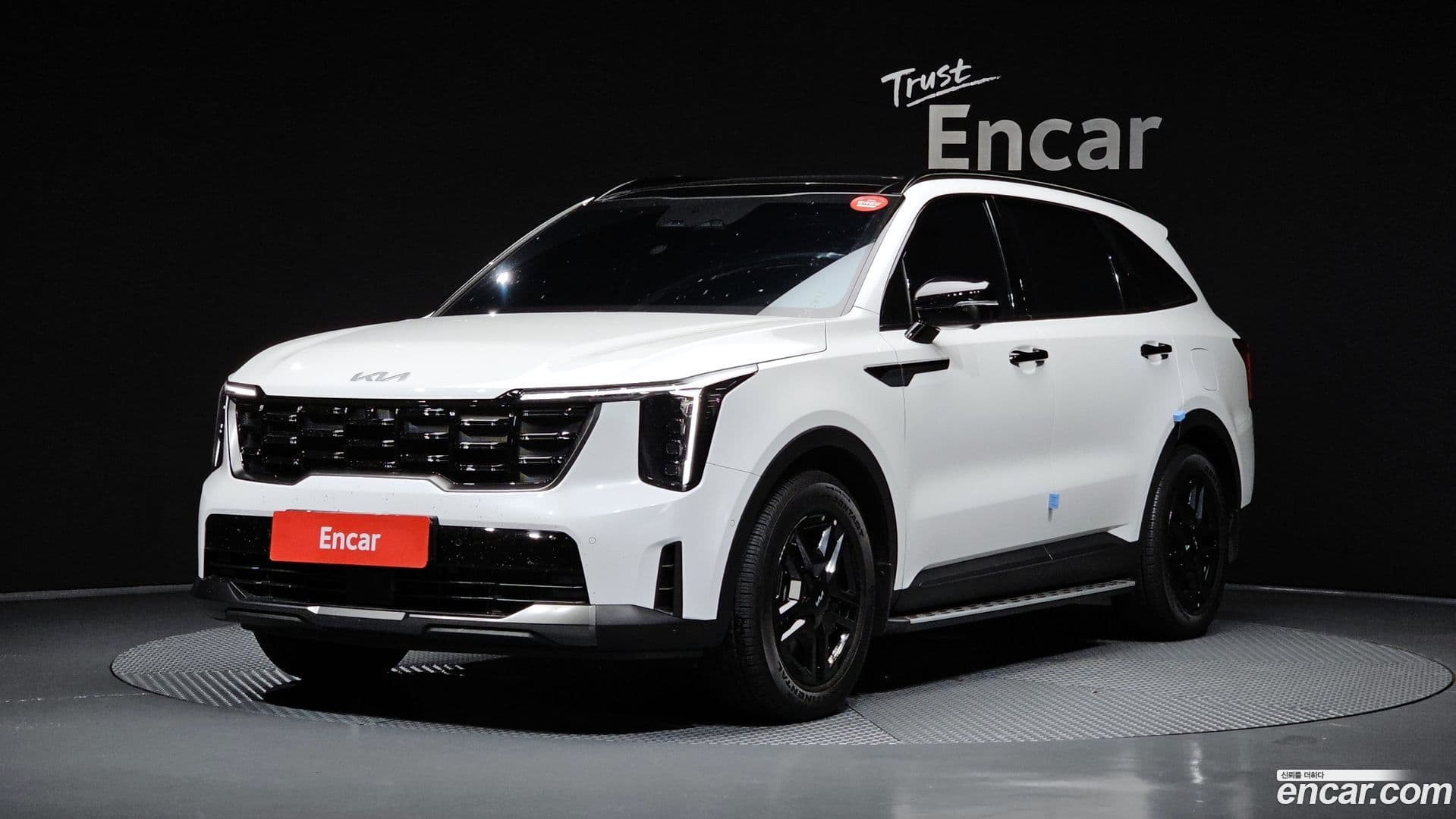 Main__Slider__Photo:Sorento Kia 2025.6-0