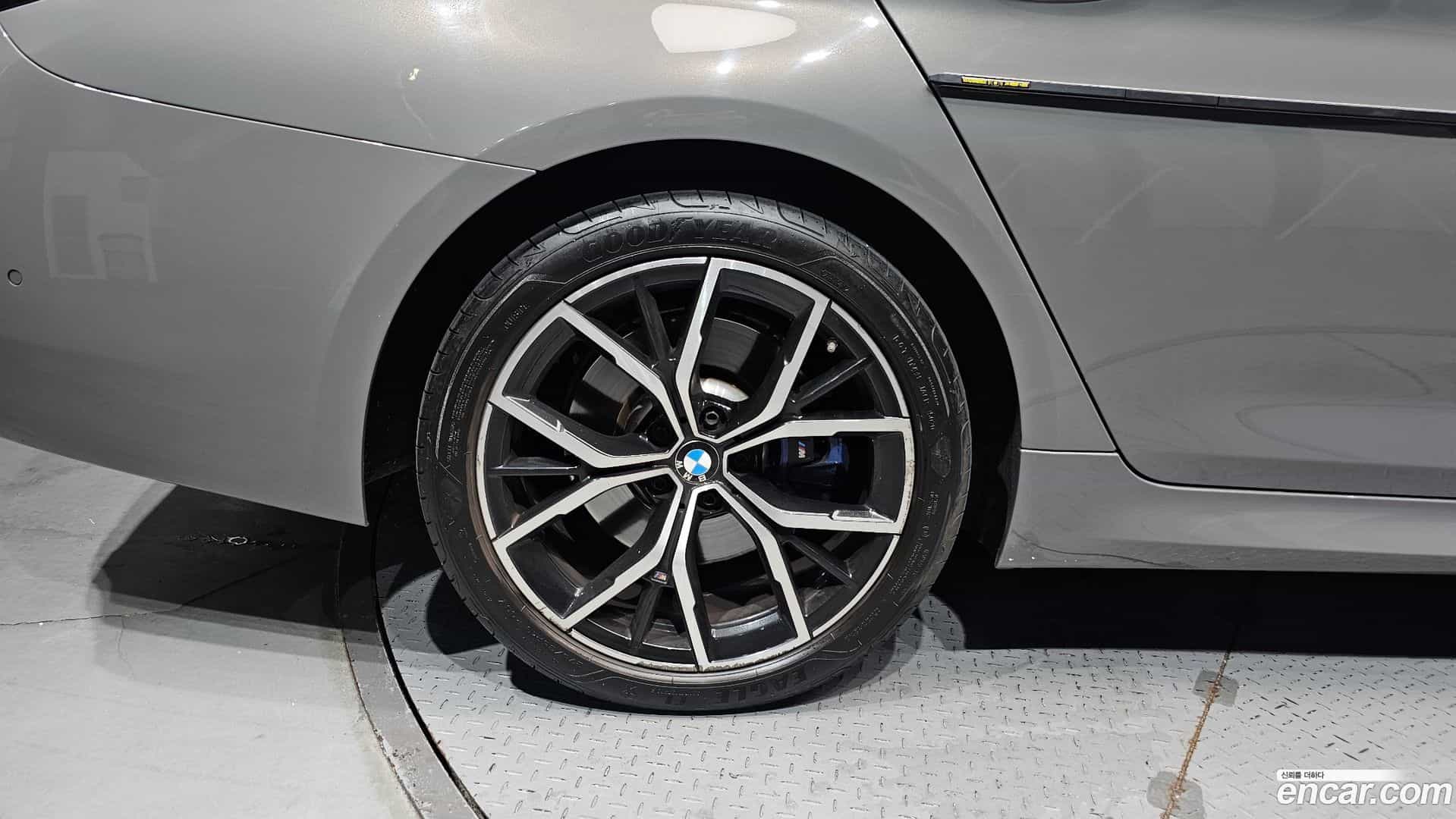 5-Series BMW 2021.4-OUTER-005