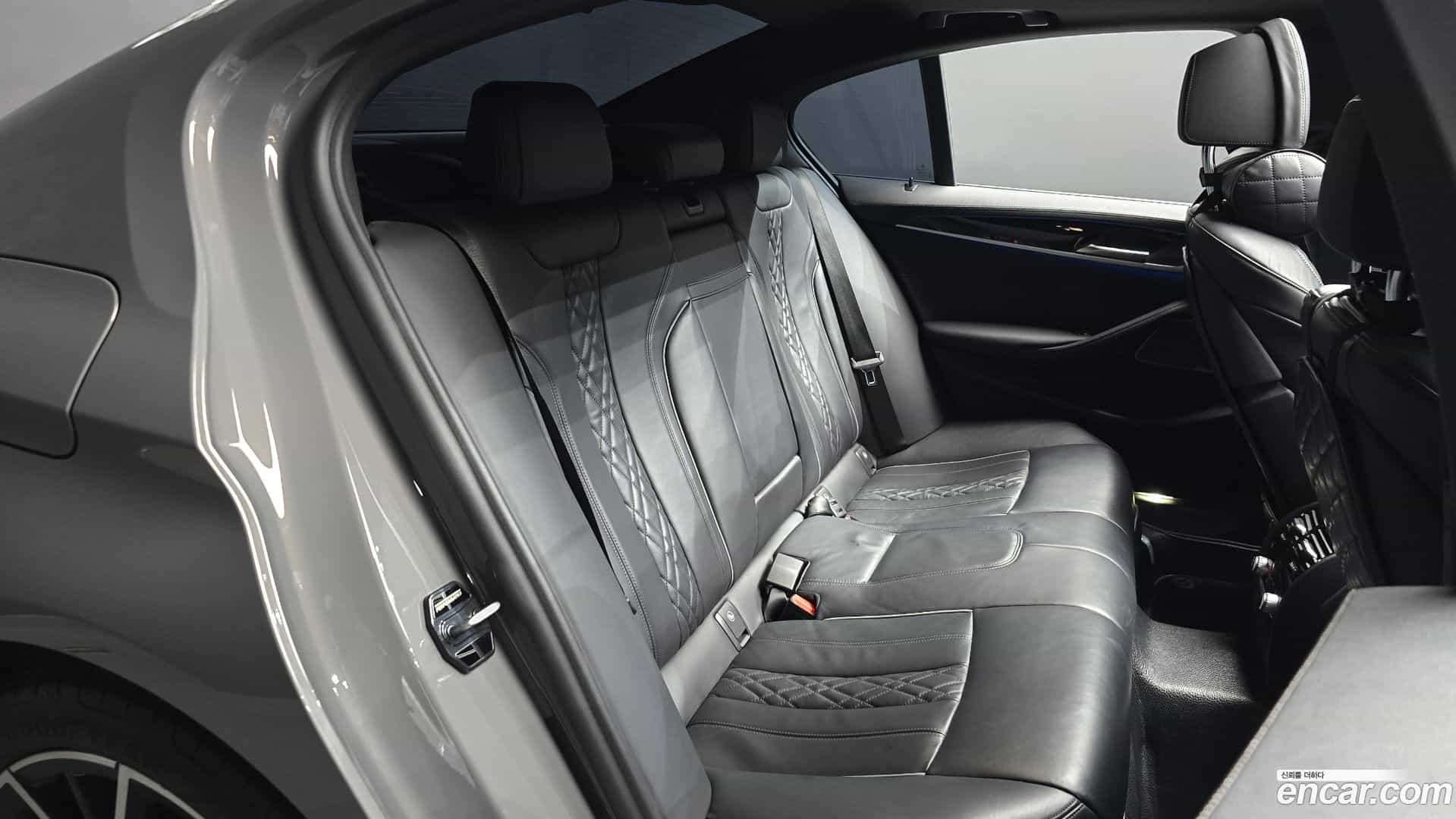 5-Series BMW 2021.4-OPTION-015