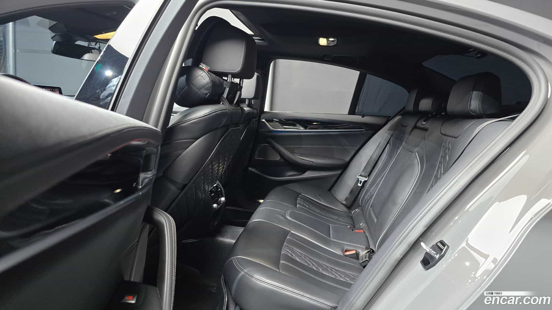 5-Series BMW 2021.4-OPTION-016