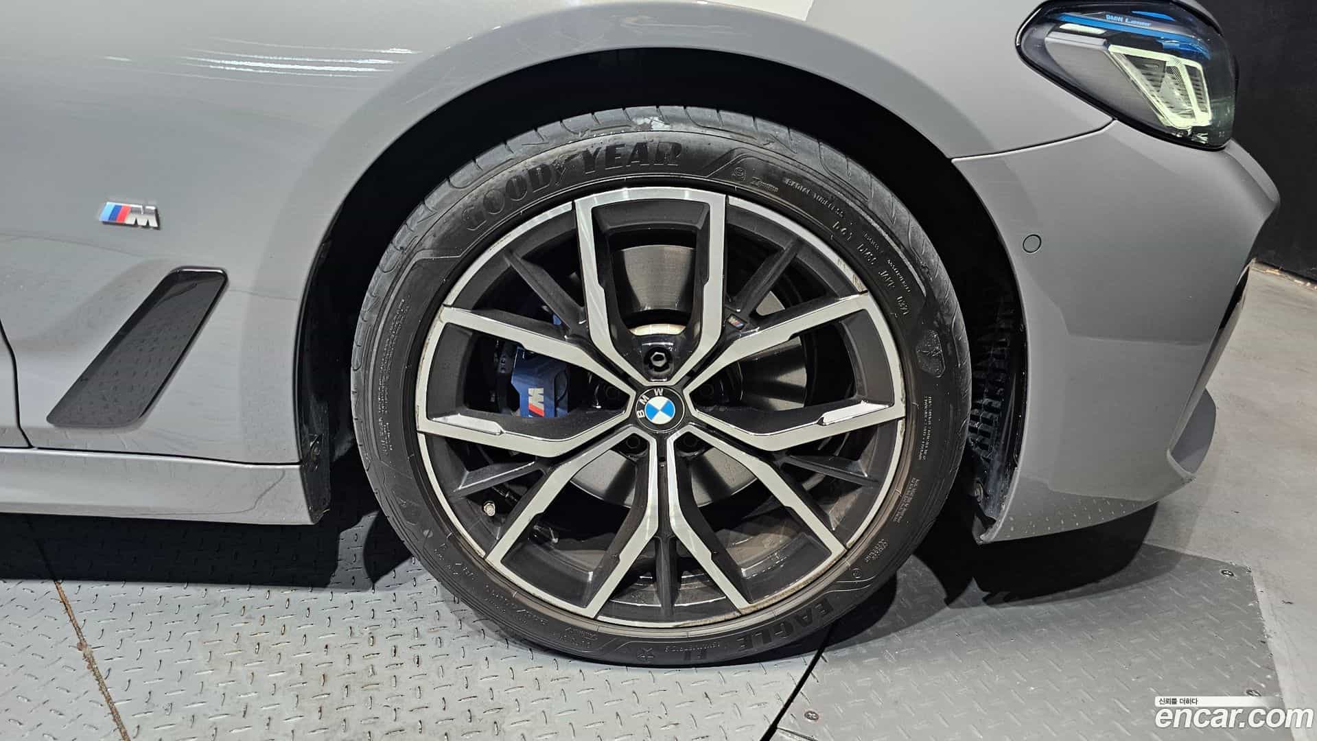 5-Series BMW 2021.4-OUTER-031