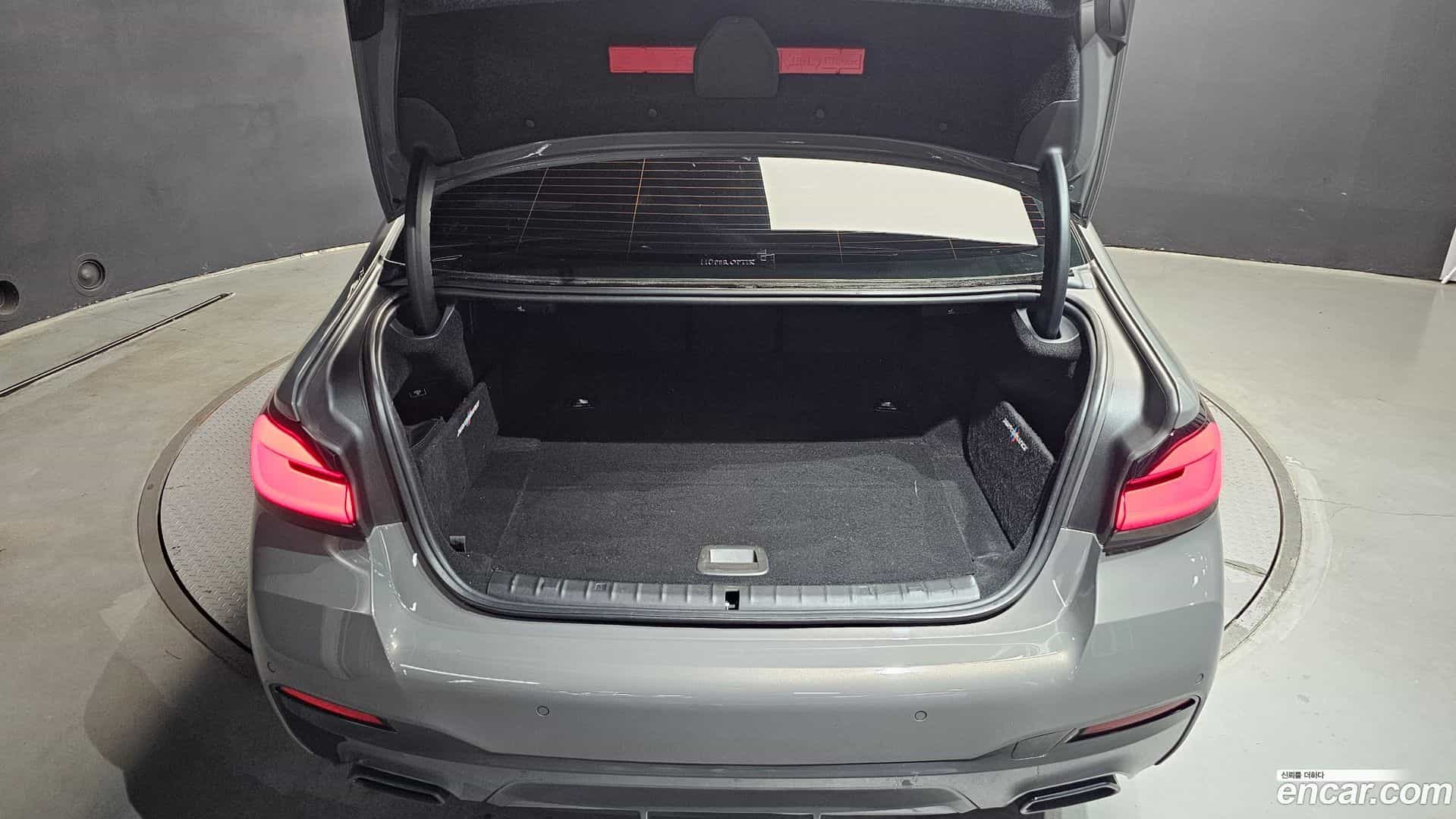 5-Series BMW 2021.4-OPTION-044
