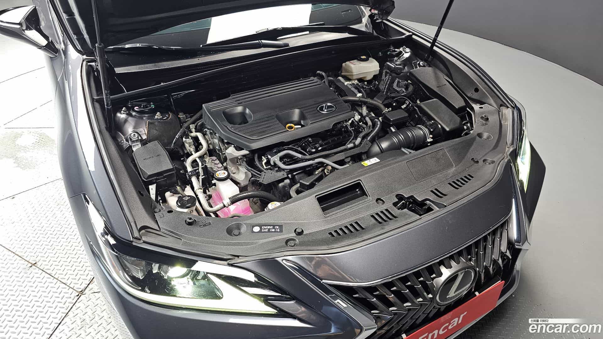 ES Lexus 2023.0-OUTER-006