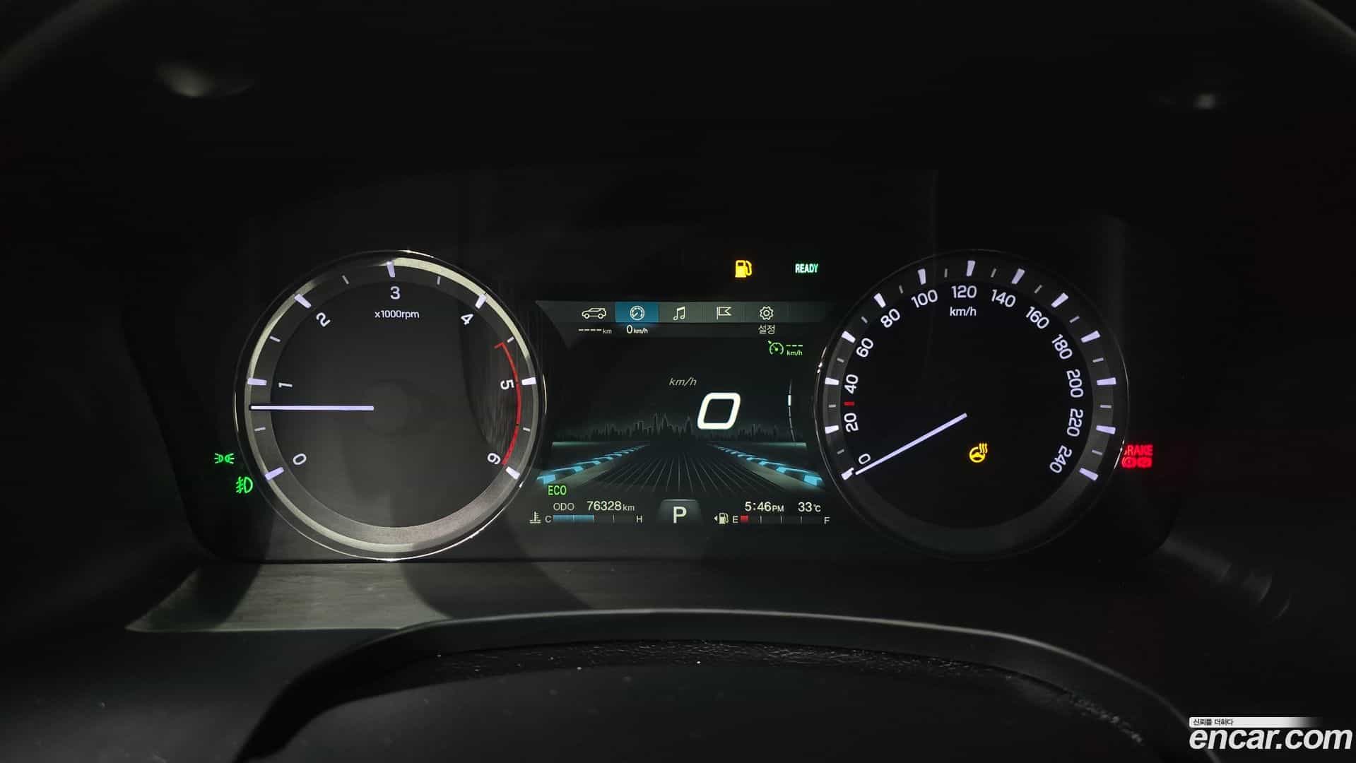 Rexton KG Mobility 2018.6-INNER-008