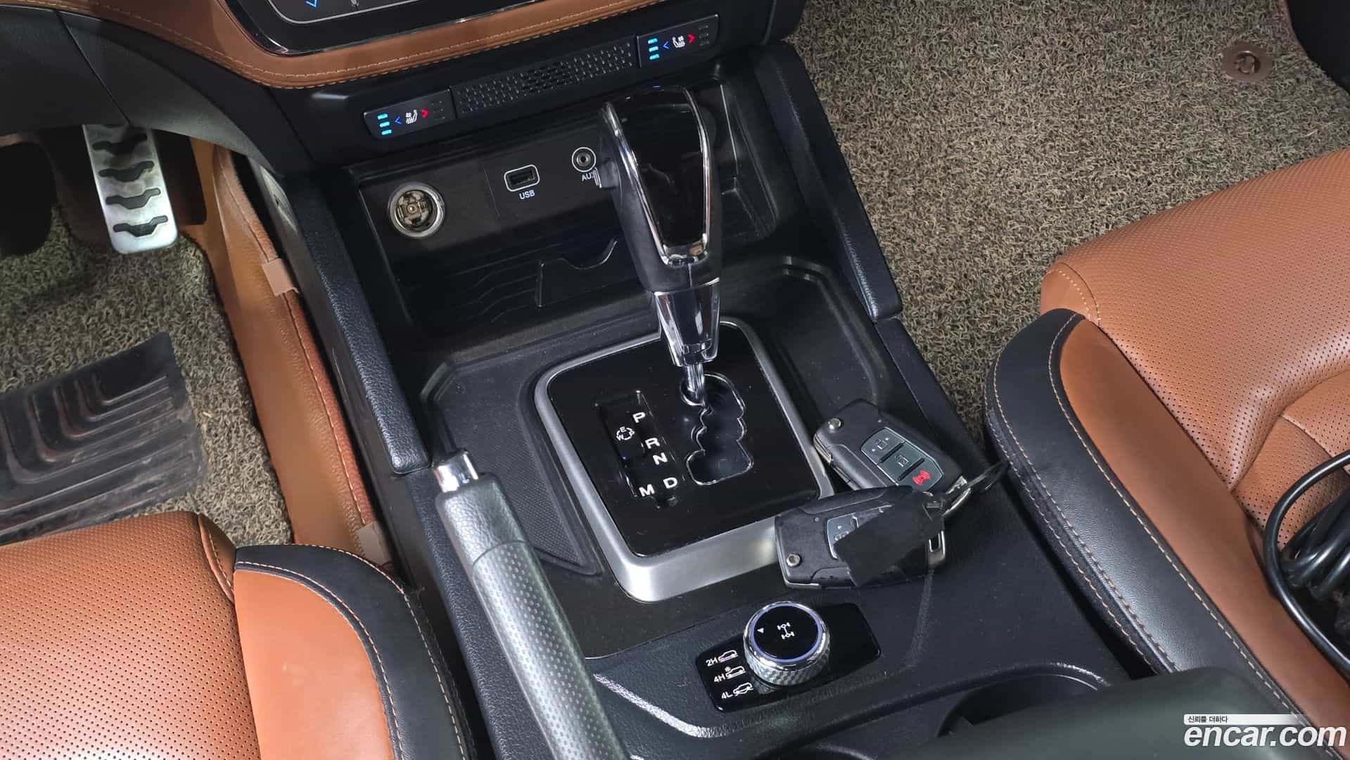 Rexton KG Mobility 2018.6-INNER-009