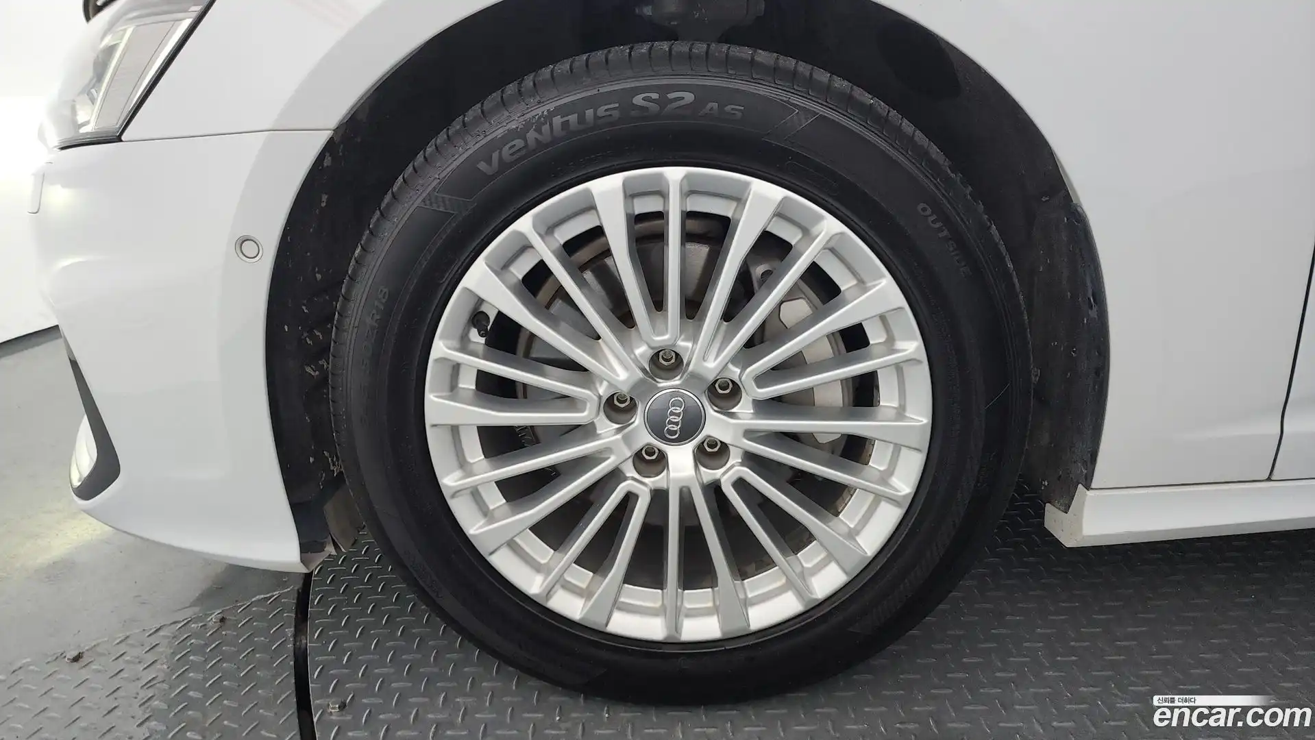 A6 Audi 2020.0-OUTER-005