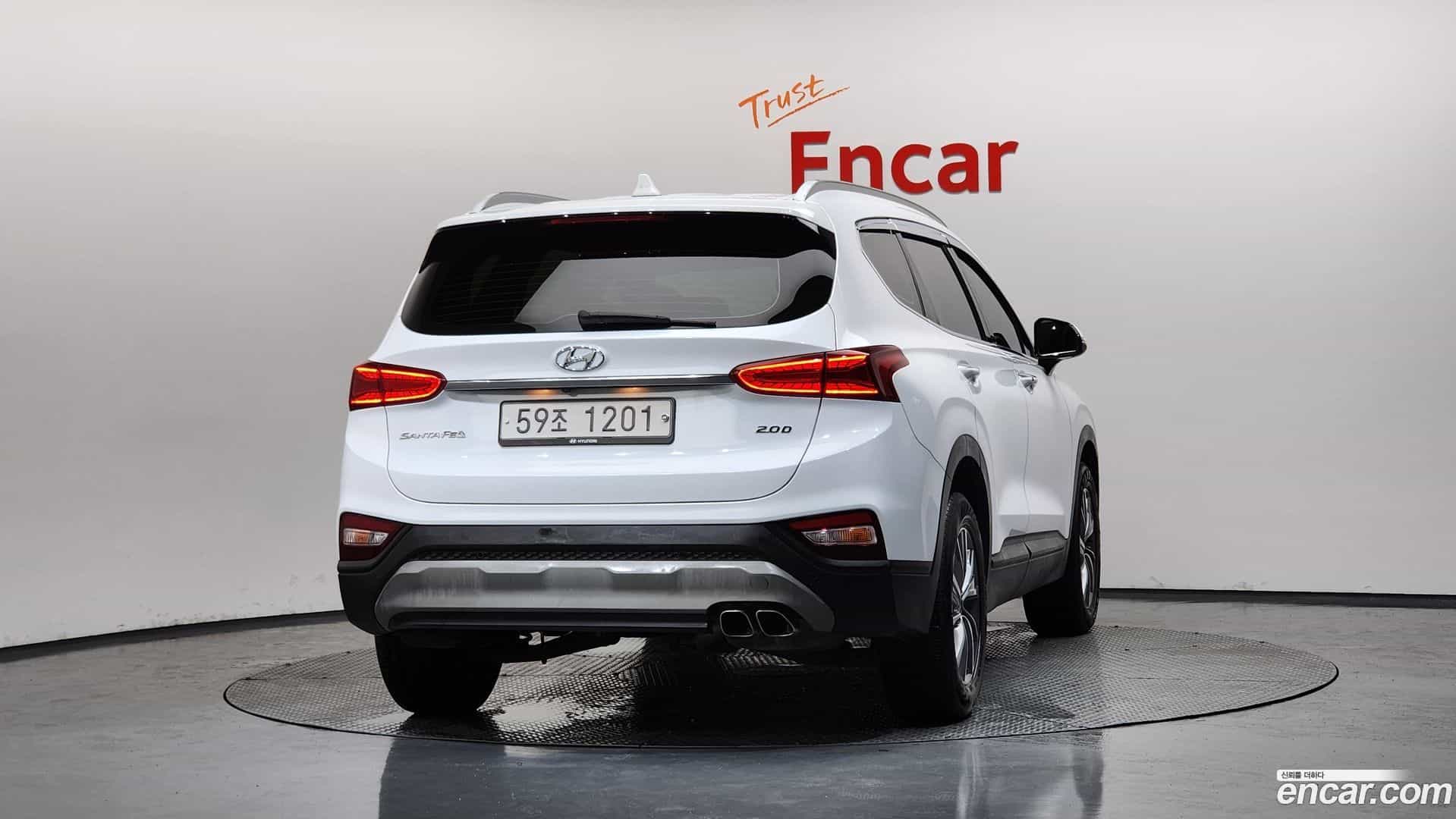 Santafe Hyundai 2018.6-OUTER-004