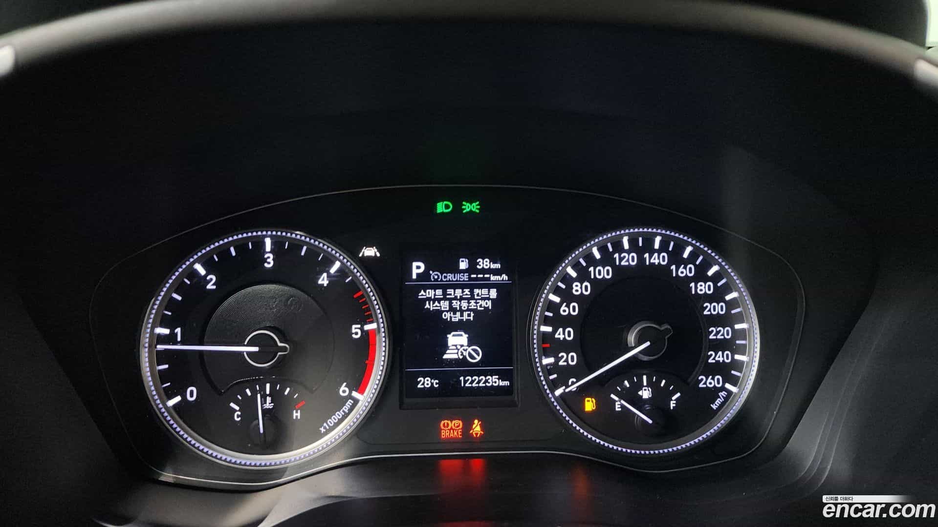 Santafe Hyundai 2018.6-INNER-008