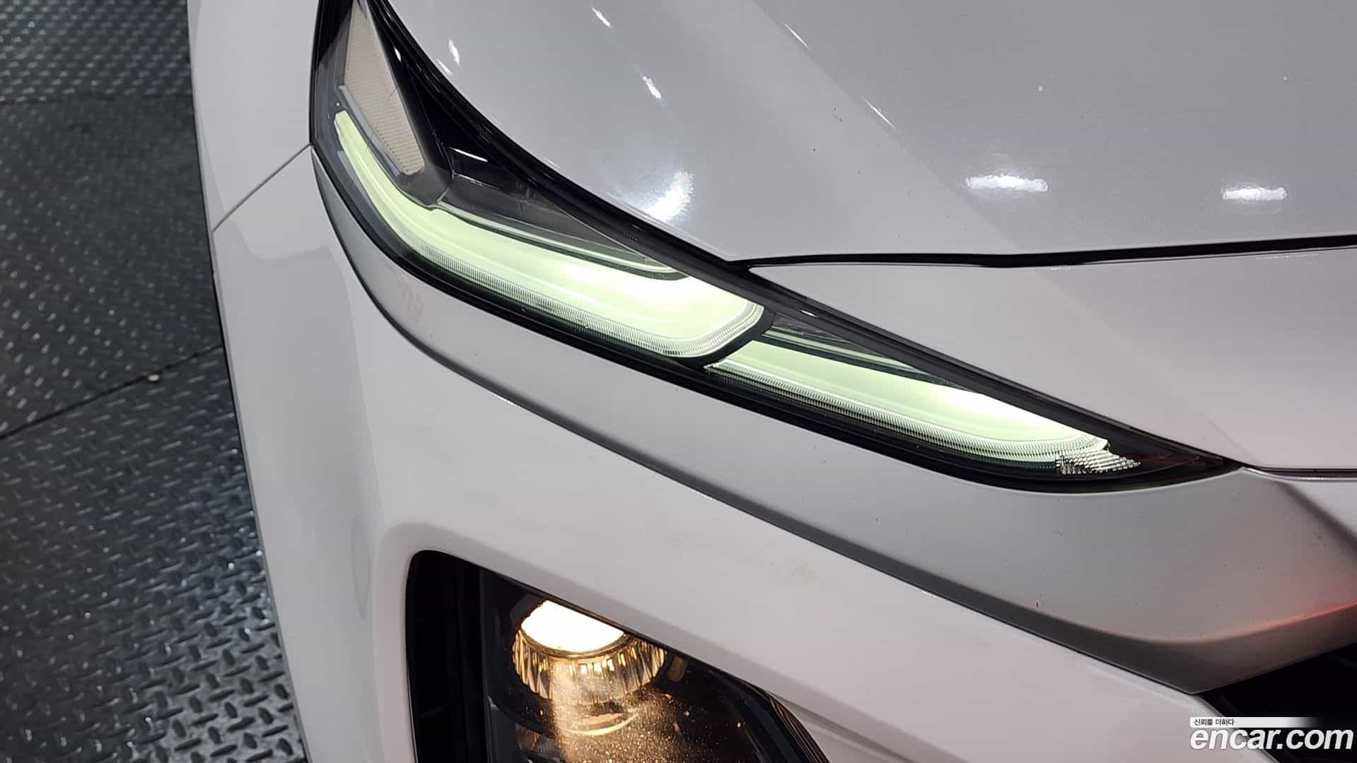 Santafe Hyundai 2018.6-OUTER-032