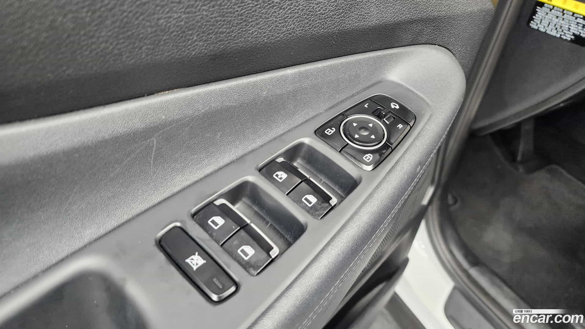 Santafe Hyundai 2018.6-OPTION-043