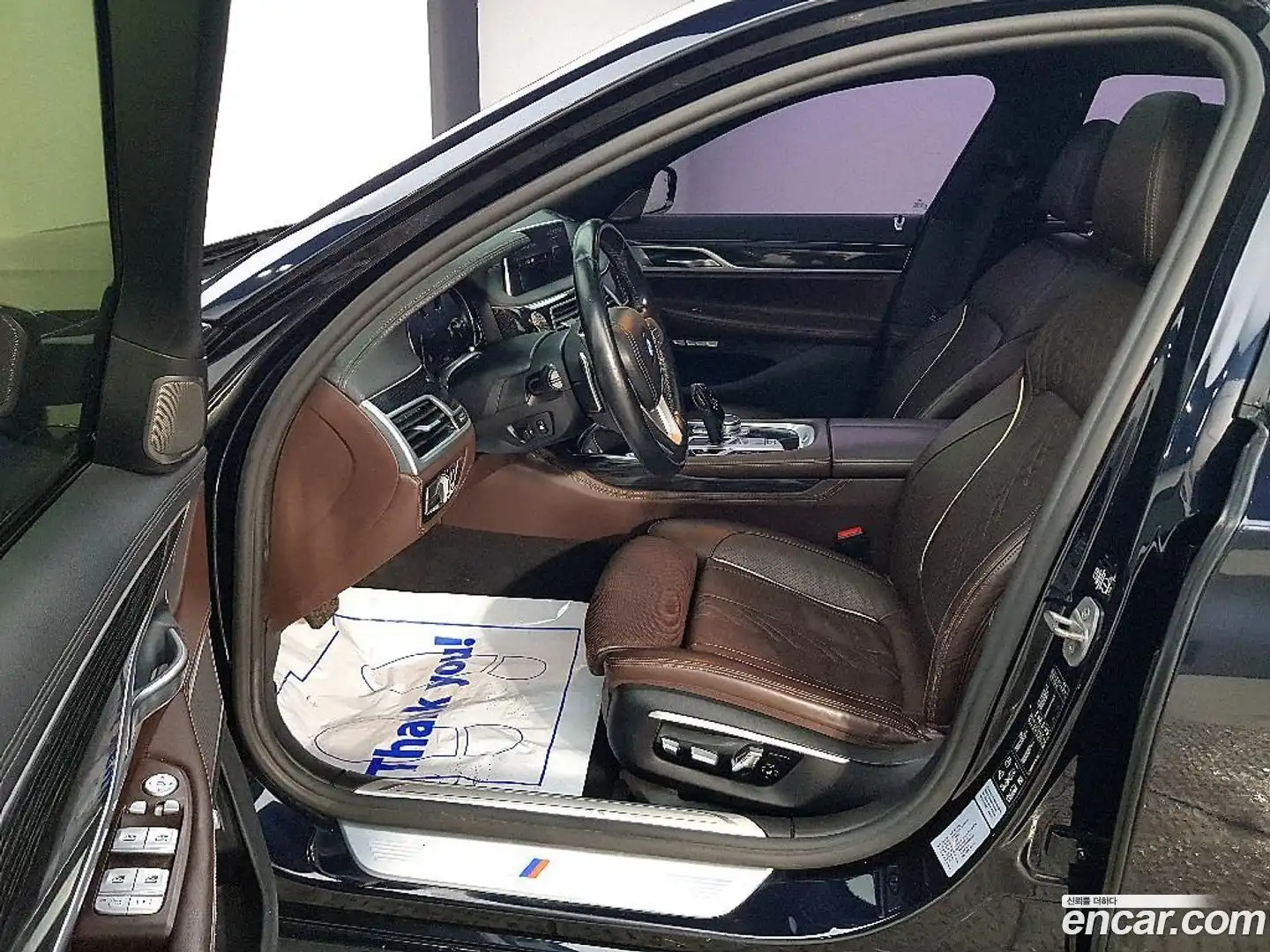 7-Series BMW 2017.0-INNER-008