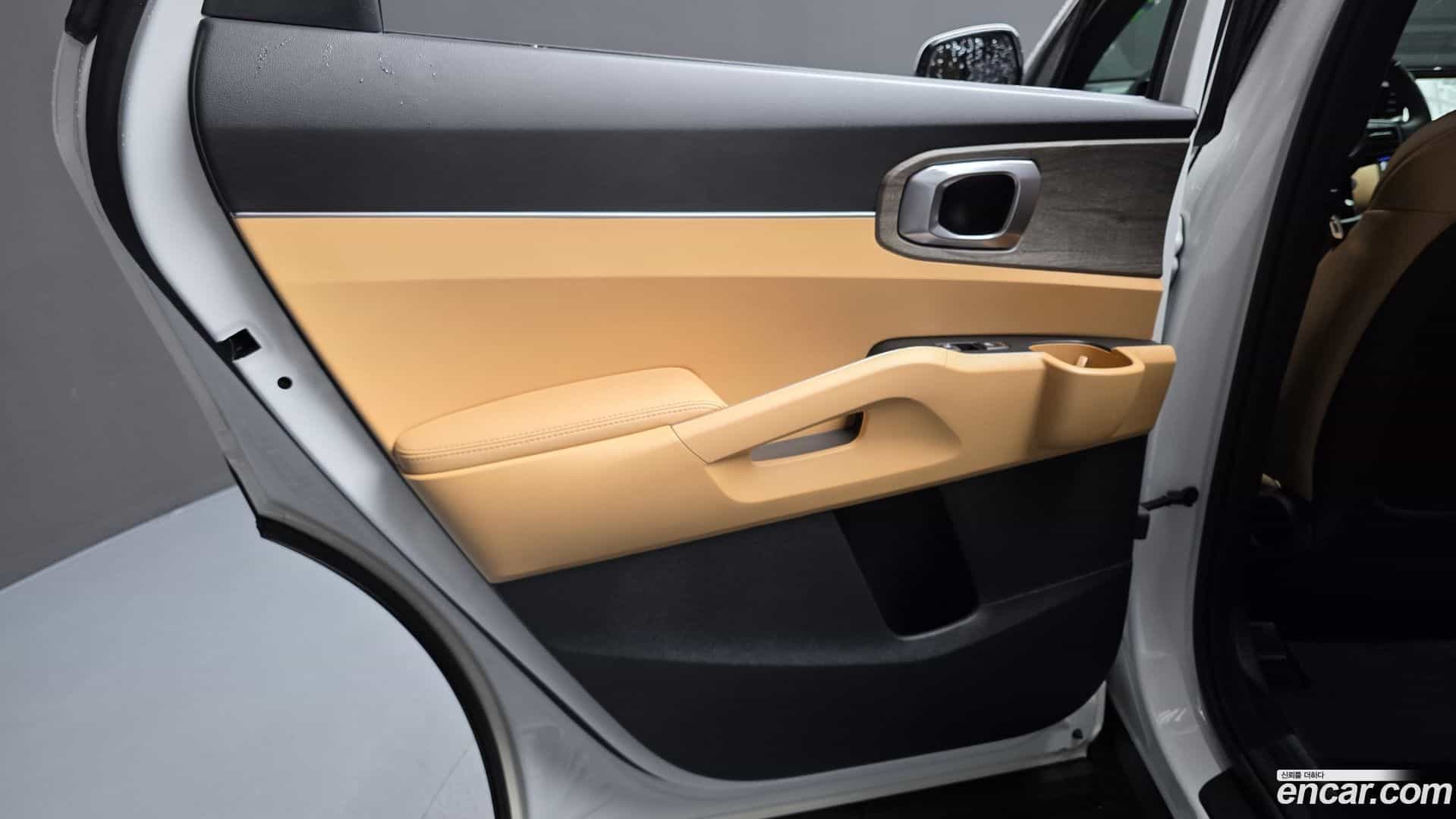 Sorento Kia 2022.0-INNER-035