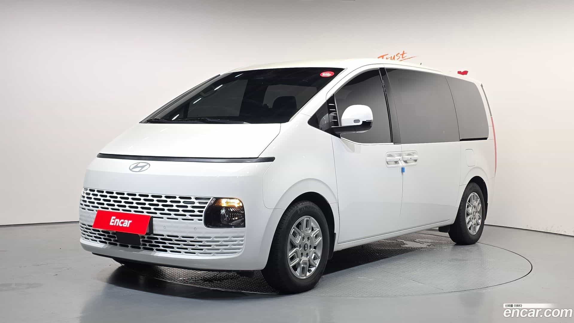 Staria Hyundai 2024.9-OUTER-001