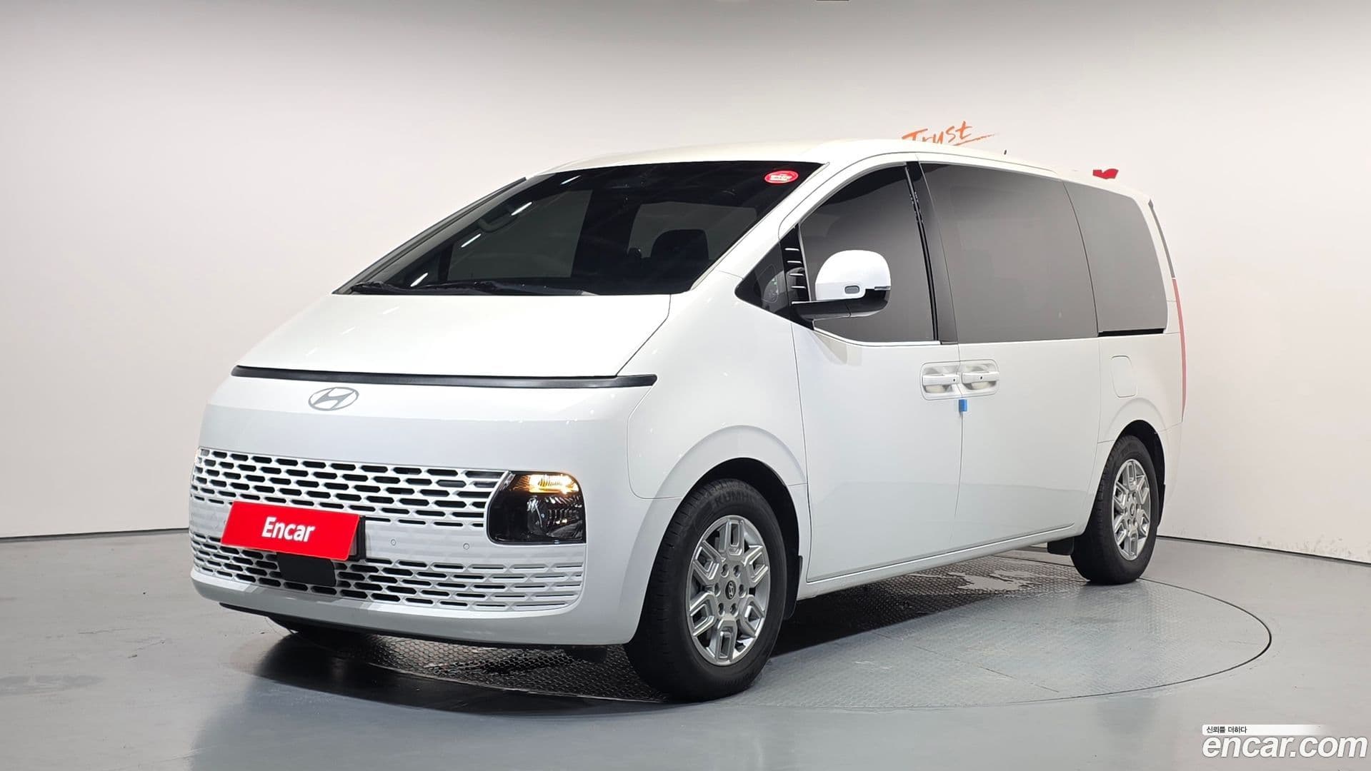 Main__Slider__Photo:Staria Hyundai 2024.9-0