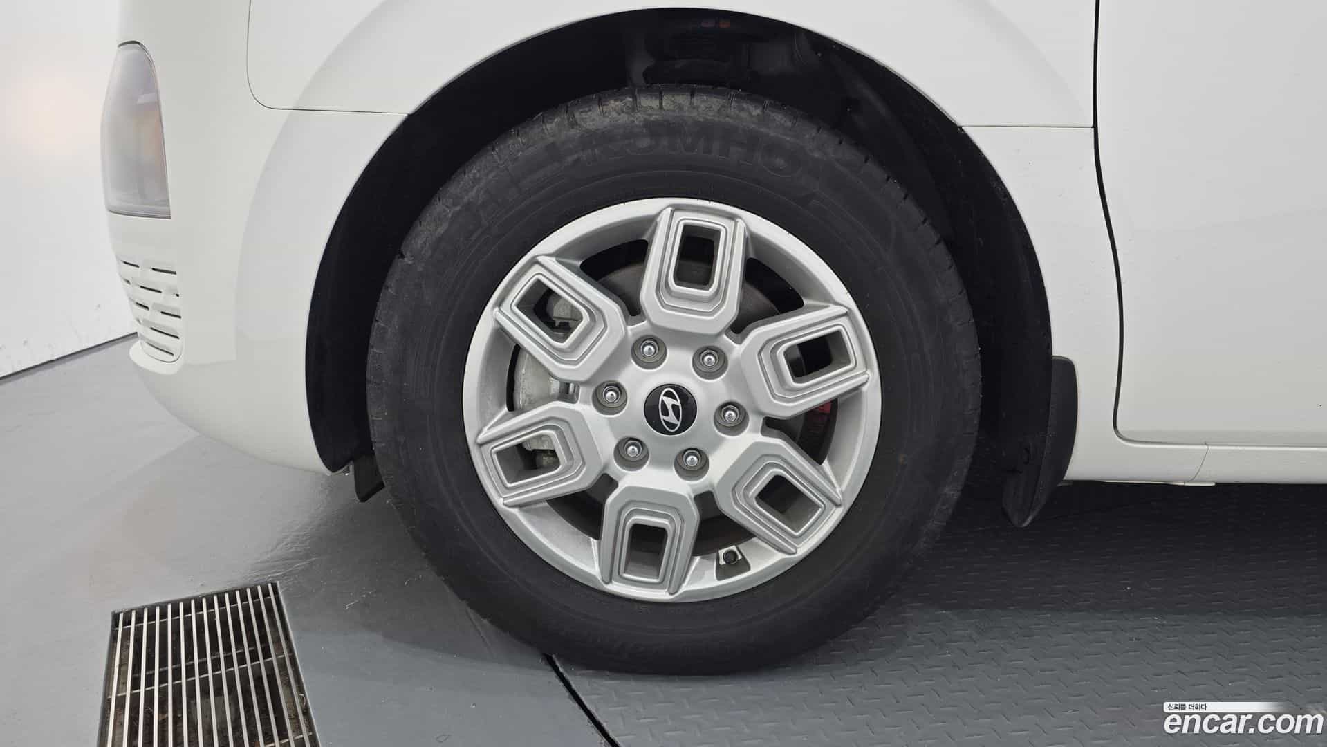 Staria Hyundai 2024.9-OUTER-005