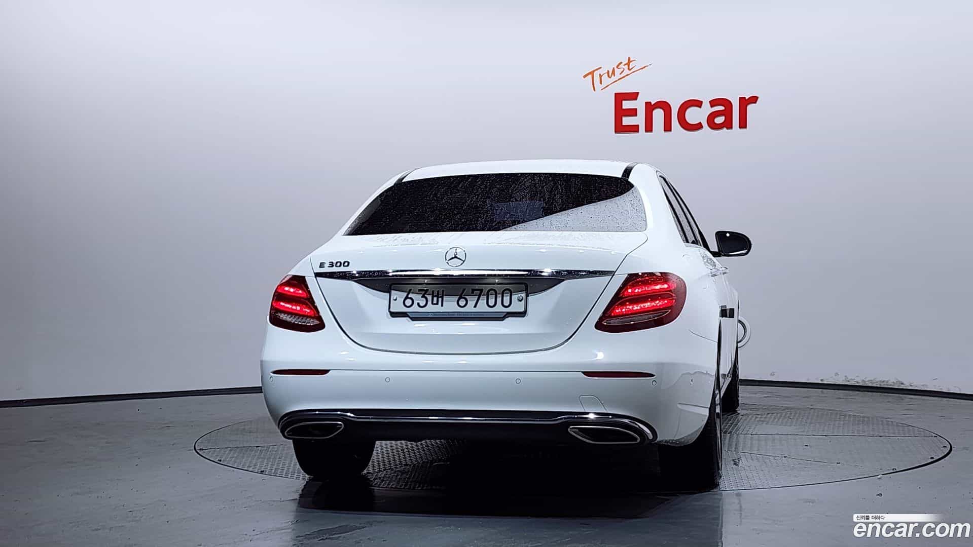 E-Class Mercedes-Benz 2018.10-OUTER-004