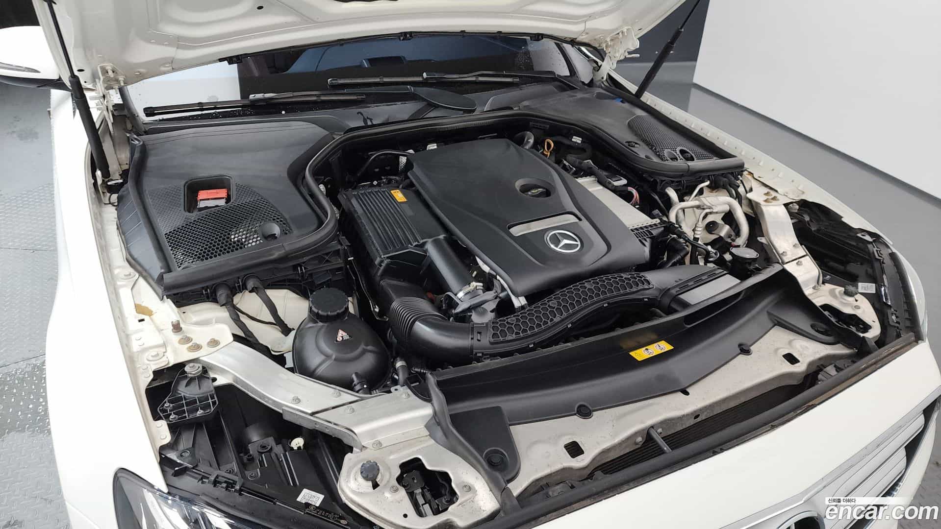 E-Class Mercedes-Benz 2018.10-OUTER-006