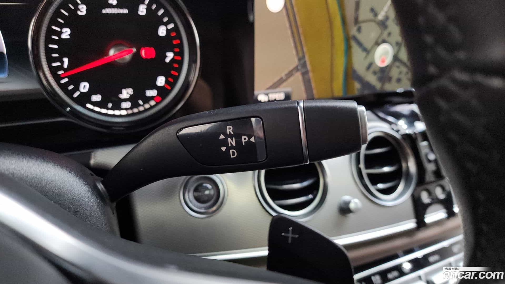 E-Class Mercedes-Benz 2018.10-INNER-009