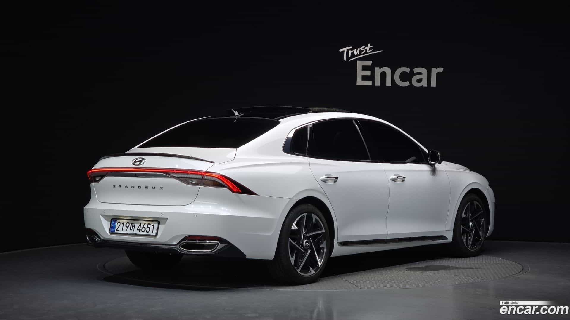 Grandeur Hyundai 2022.2-OUTER-002