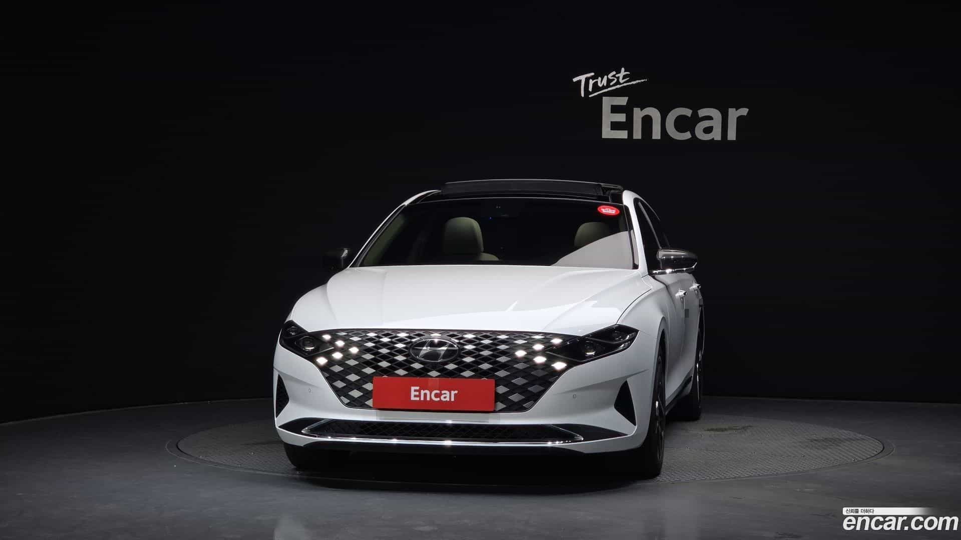 Grandeur Hyundai 2022.2-OUTER-003