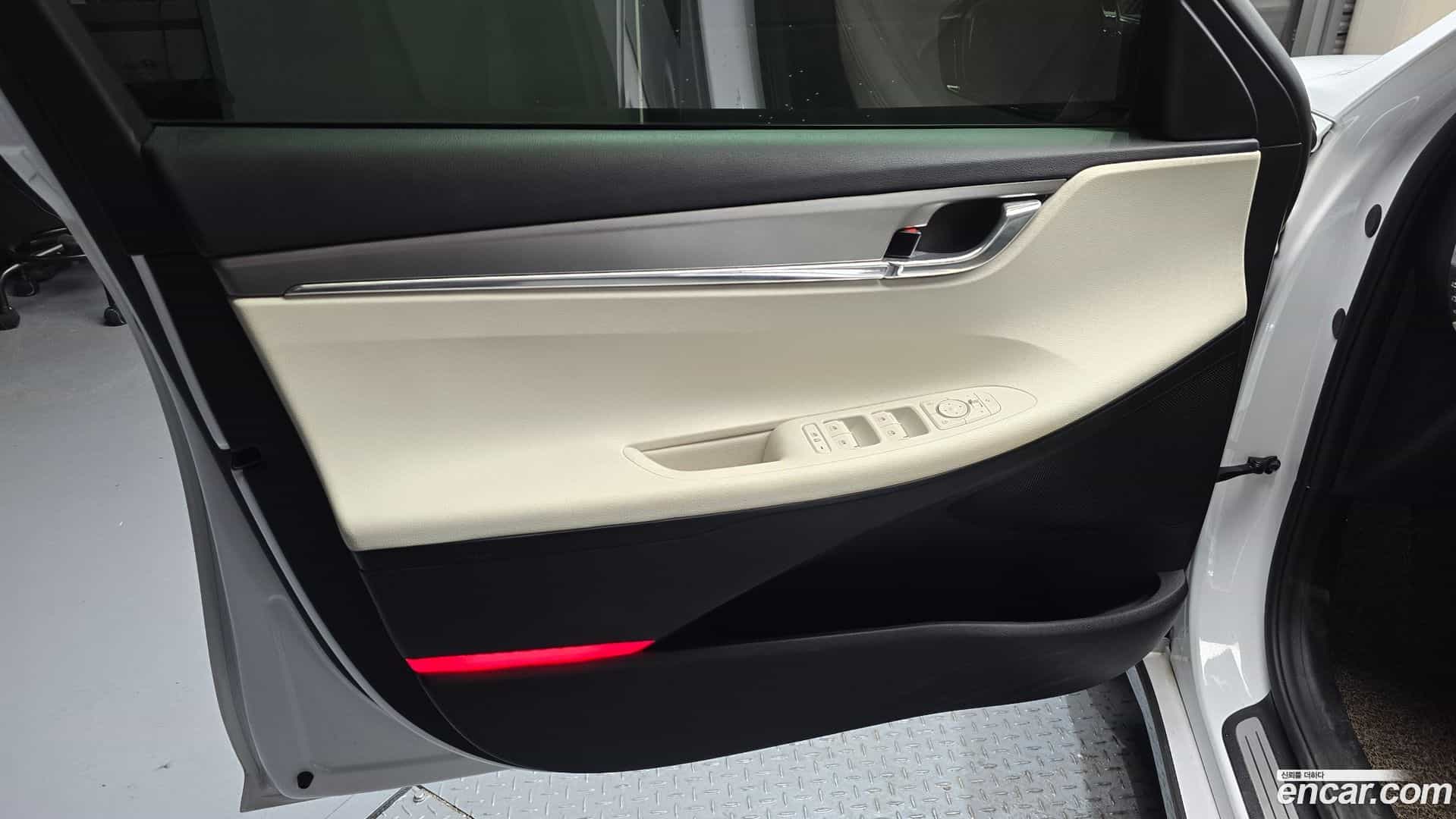 Grandeur Hyundai 2022.2-INNER-034