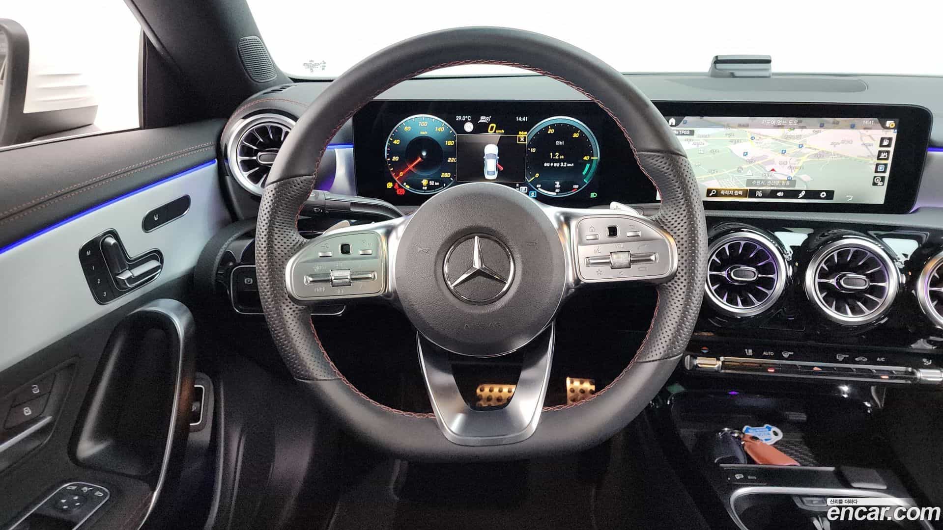 CLA-Class Mercedes-Benz 2023.4-OPTION-018