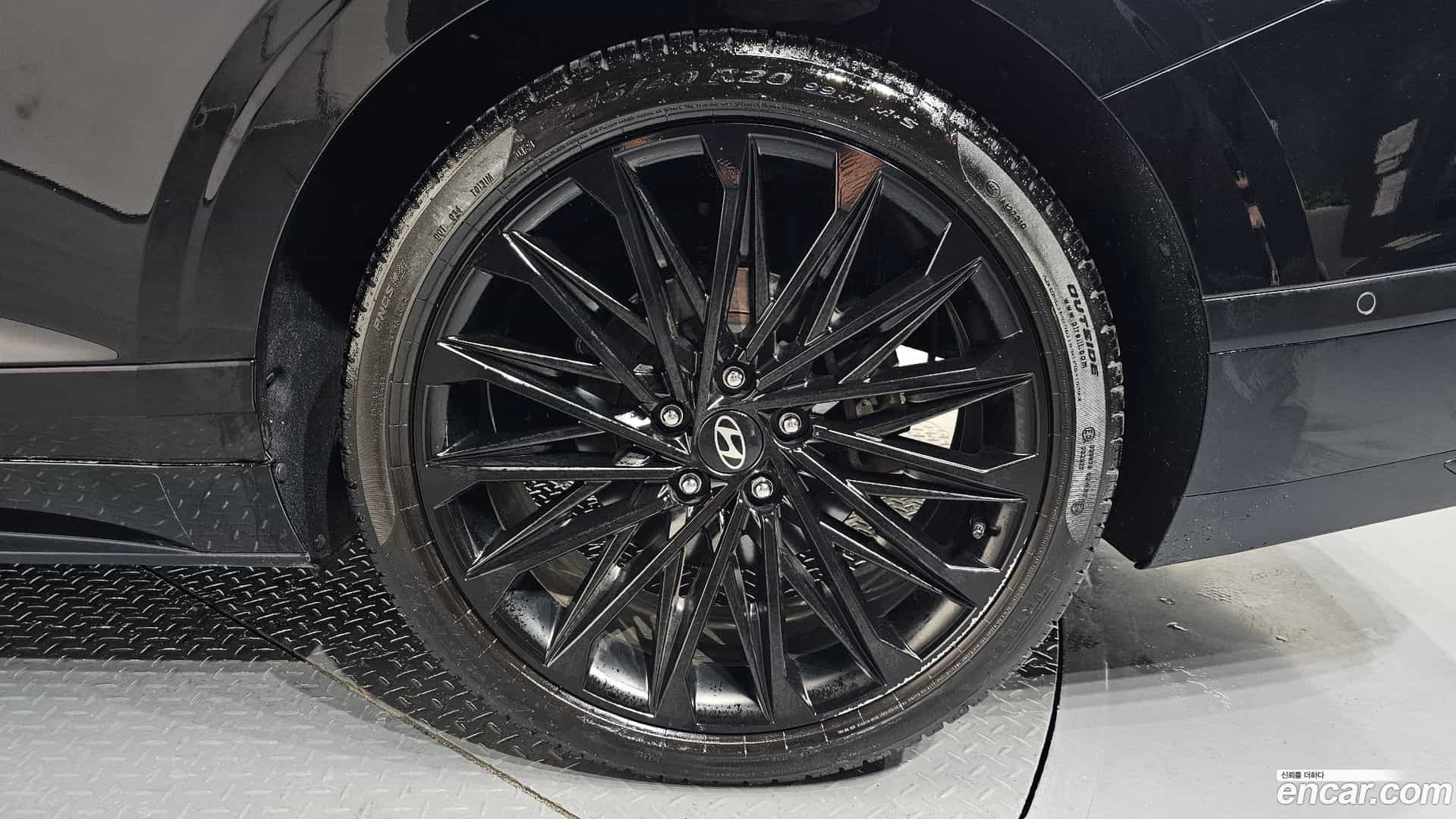 Grandeur Hyundai 2023.9-OUTER-031