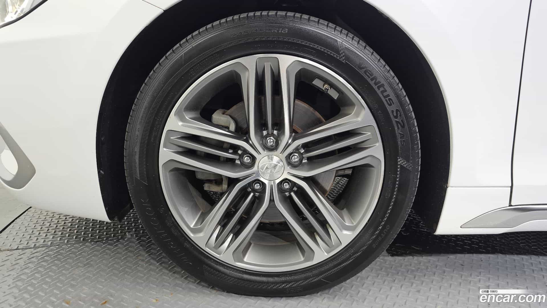 Grandeur Hyundai 2017.0-OUTER-005