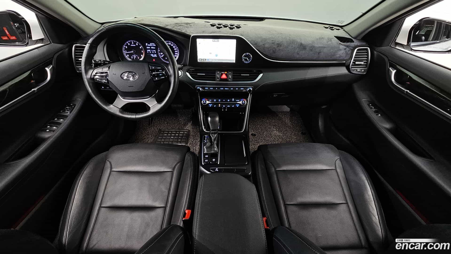 Grandeur Hyundai 2017.0-INNER-007