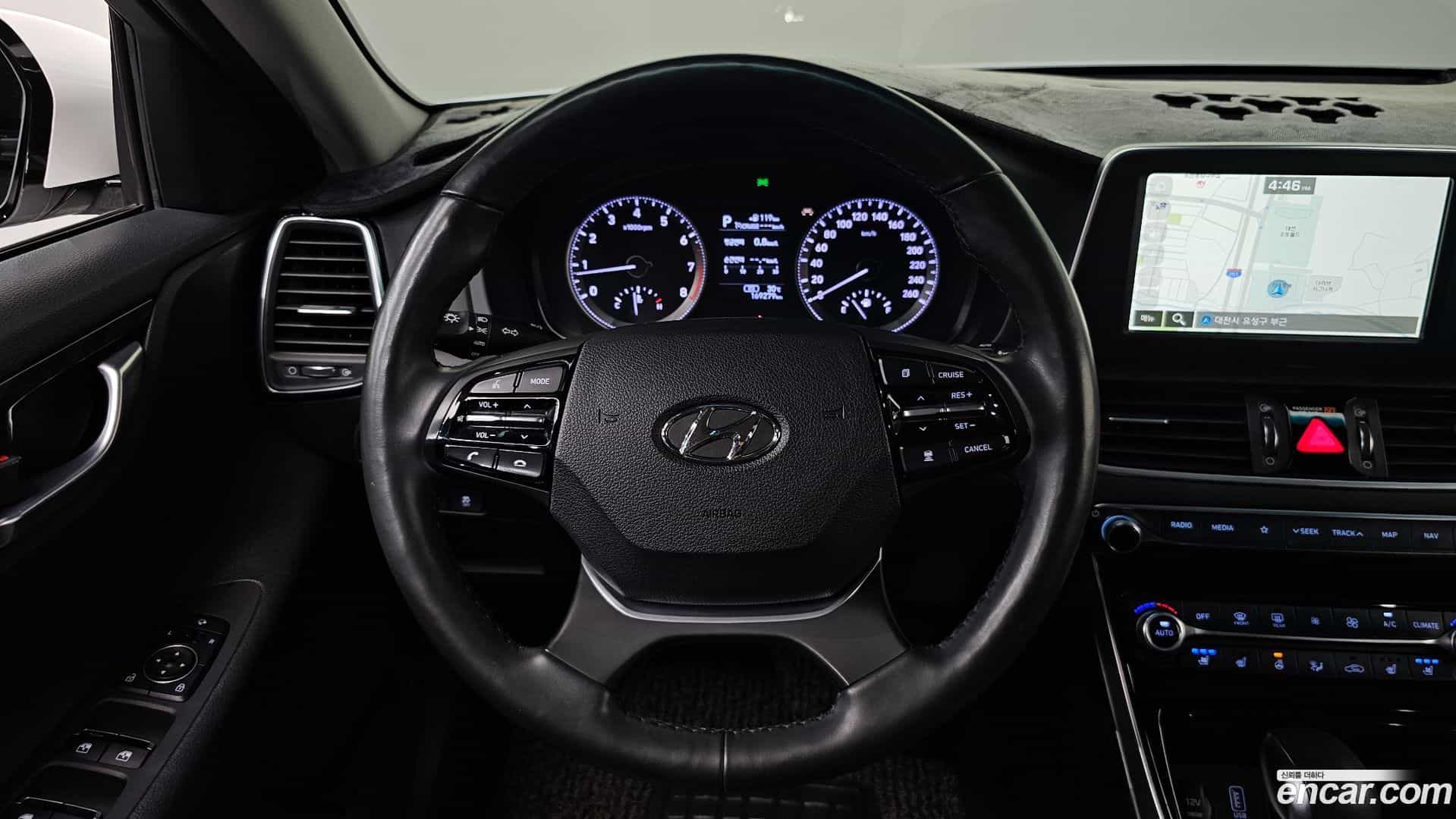 Grandeur Hyundai 2017.0-OPTION-018