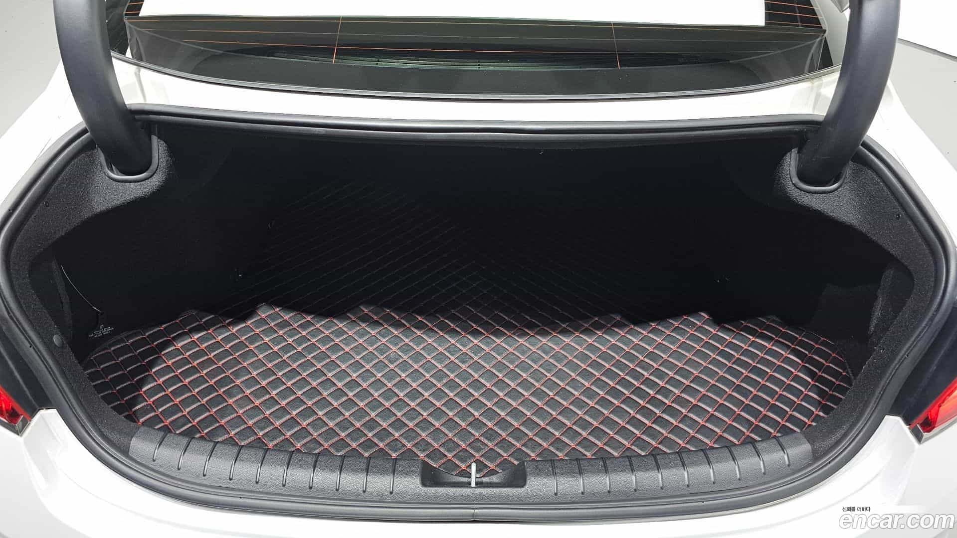 Grandeur Hyundai 2017.0-OPTION-021