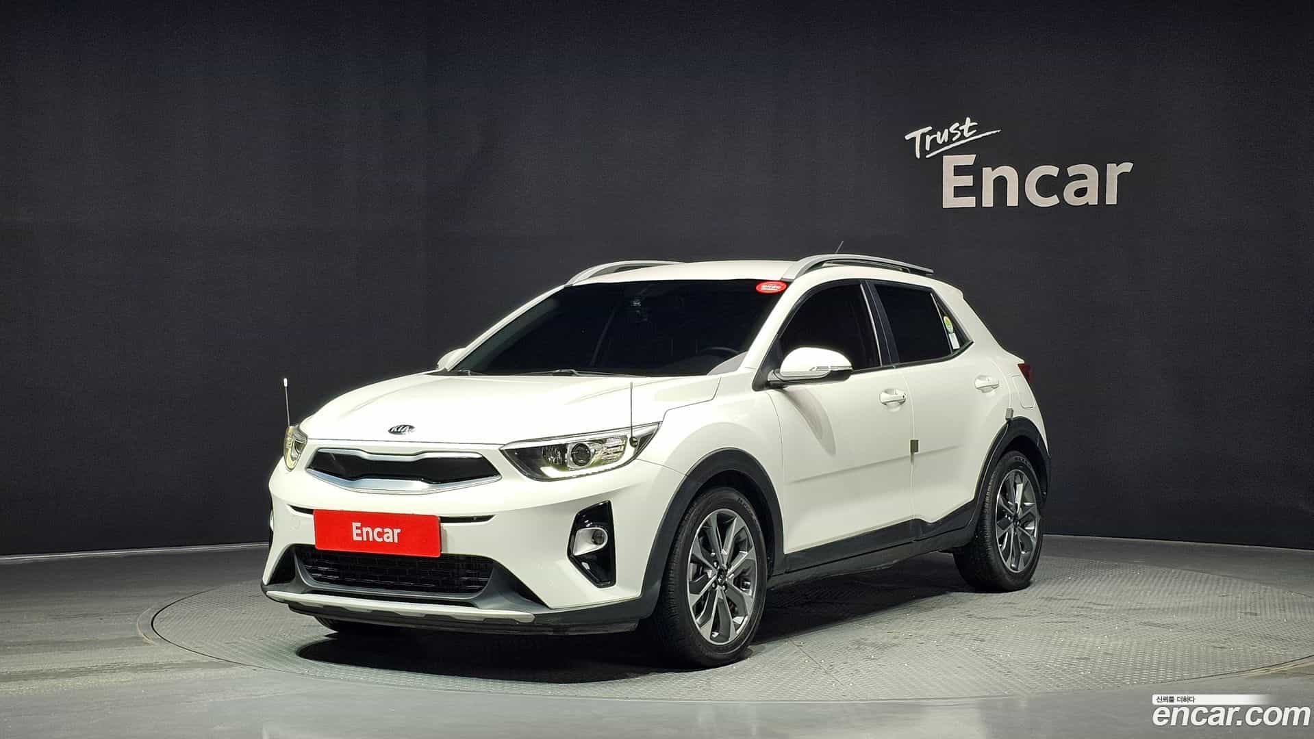 Stonic Kia 2018.11-OUTER-001