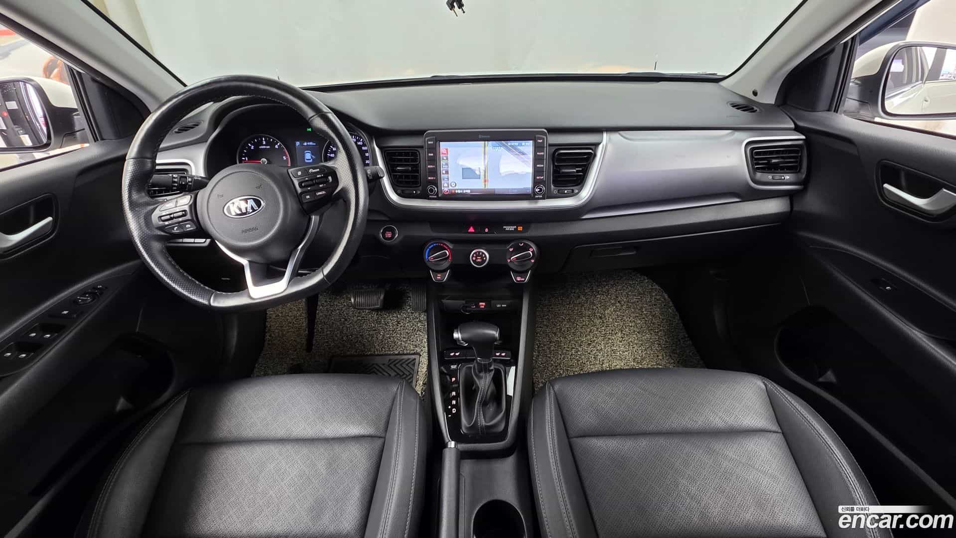 Stonic Kia 2018.11-INNER-007
