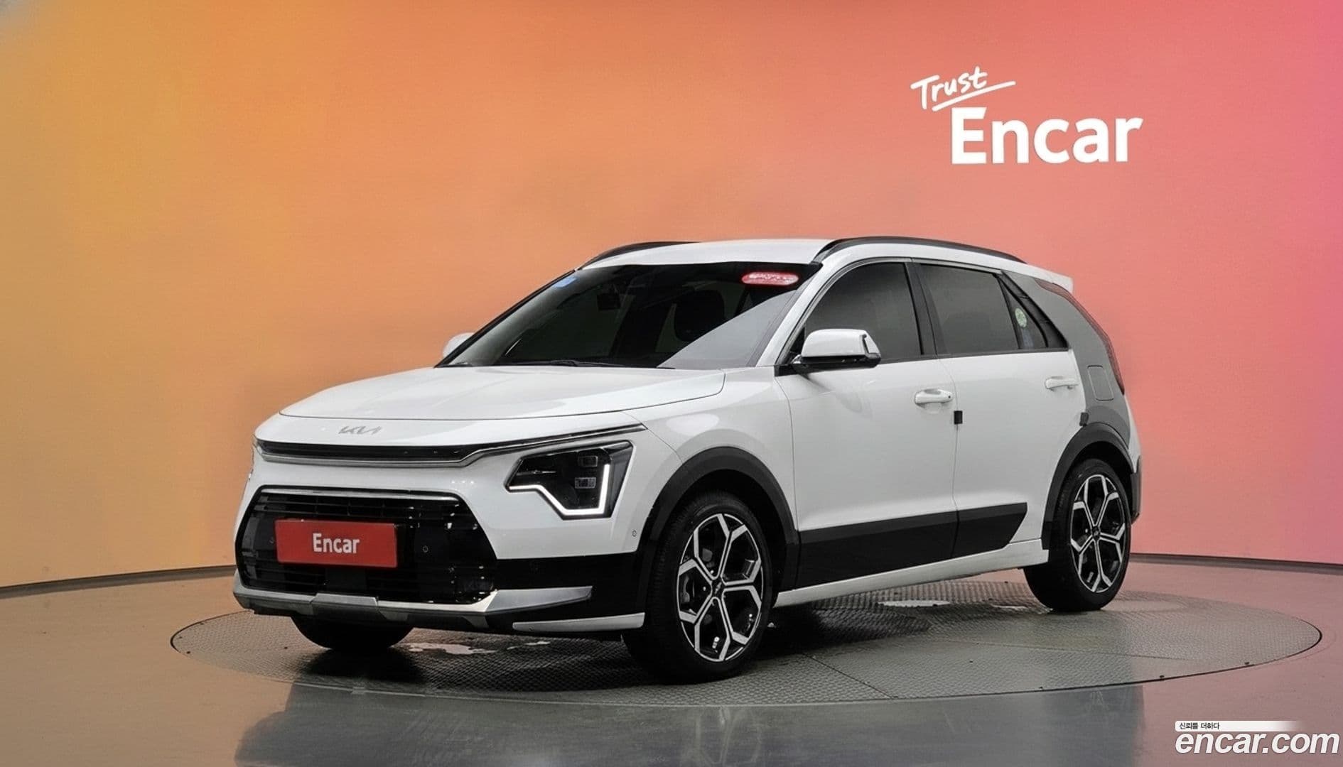 Main__Slider__Photo:Niro Kia 2022.6-0