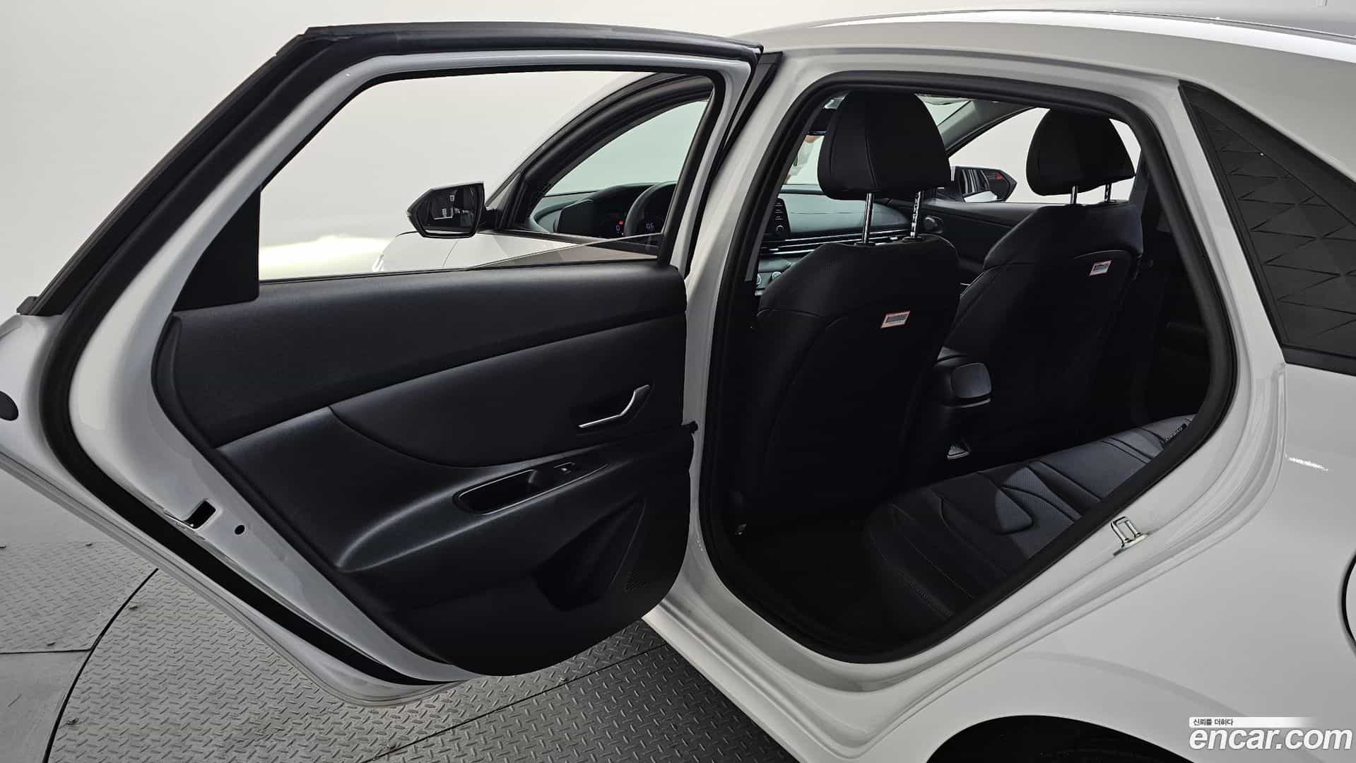 AVANTE Hyundai 2026.1-OPTION-021