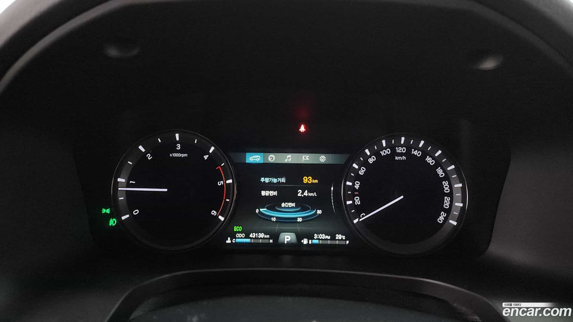 Rexton KG Mobility 2021.10-INNER-008