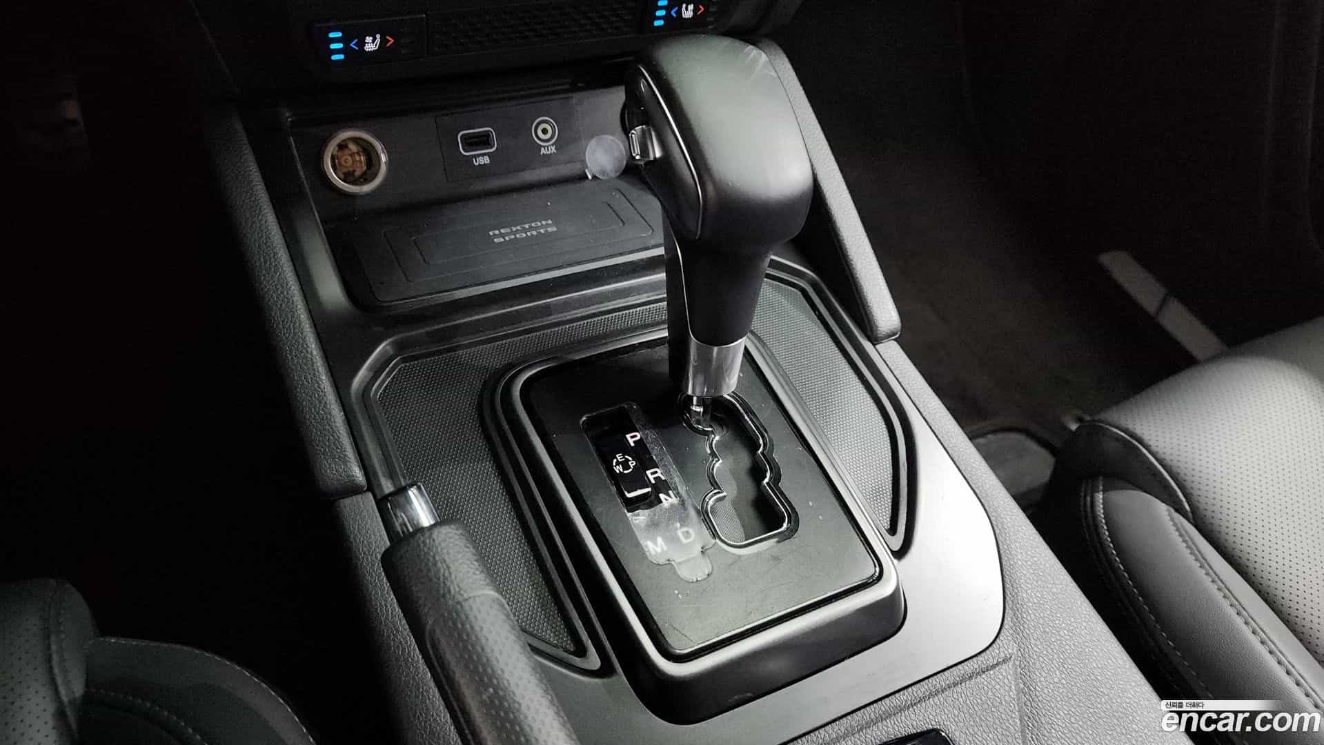 Rexton KG Mobility 2021.10-INNER-009