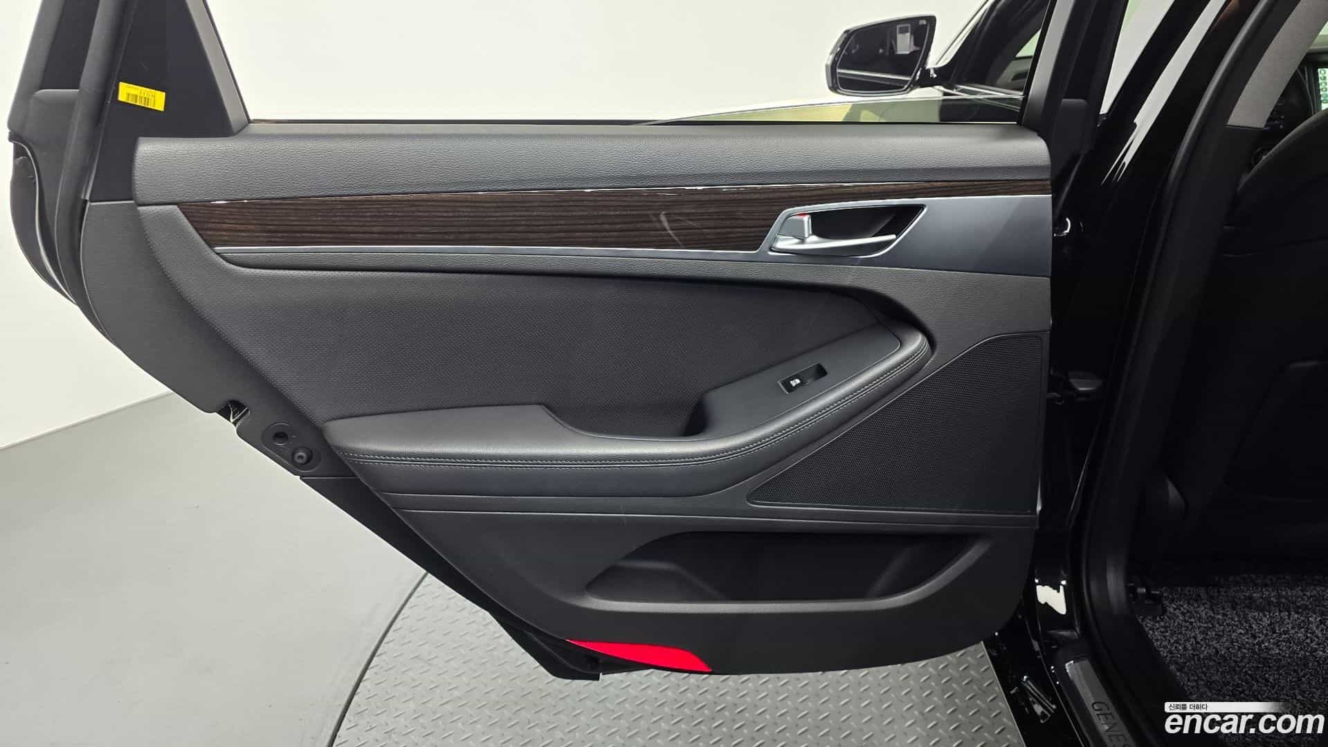 G80 Genesis 2017.5-INNER-035