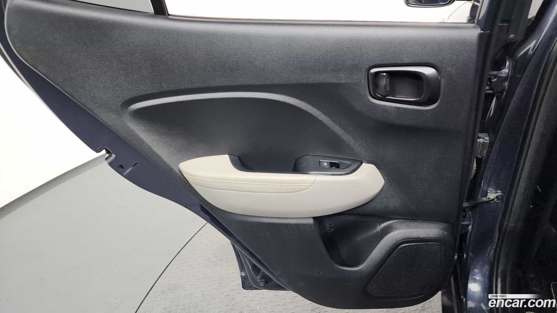 Venue Hyundai 2020.2-INNER-035