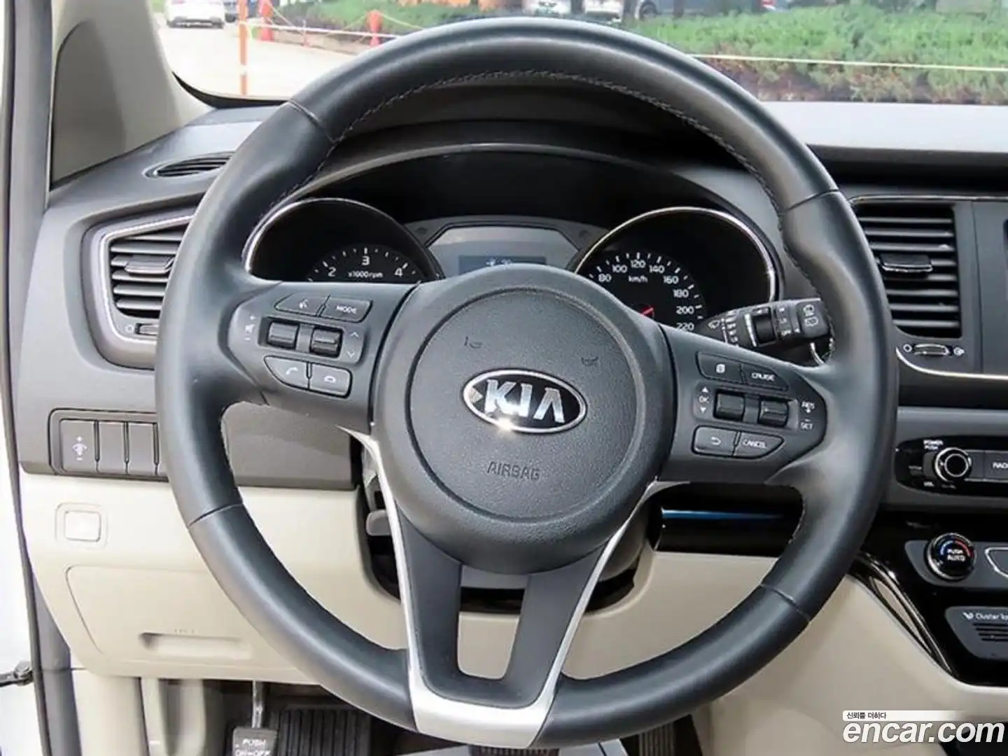 Canival Kia 2019.0-OPTION-017