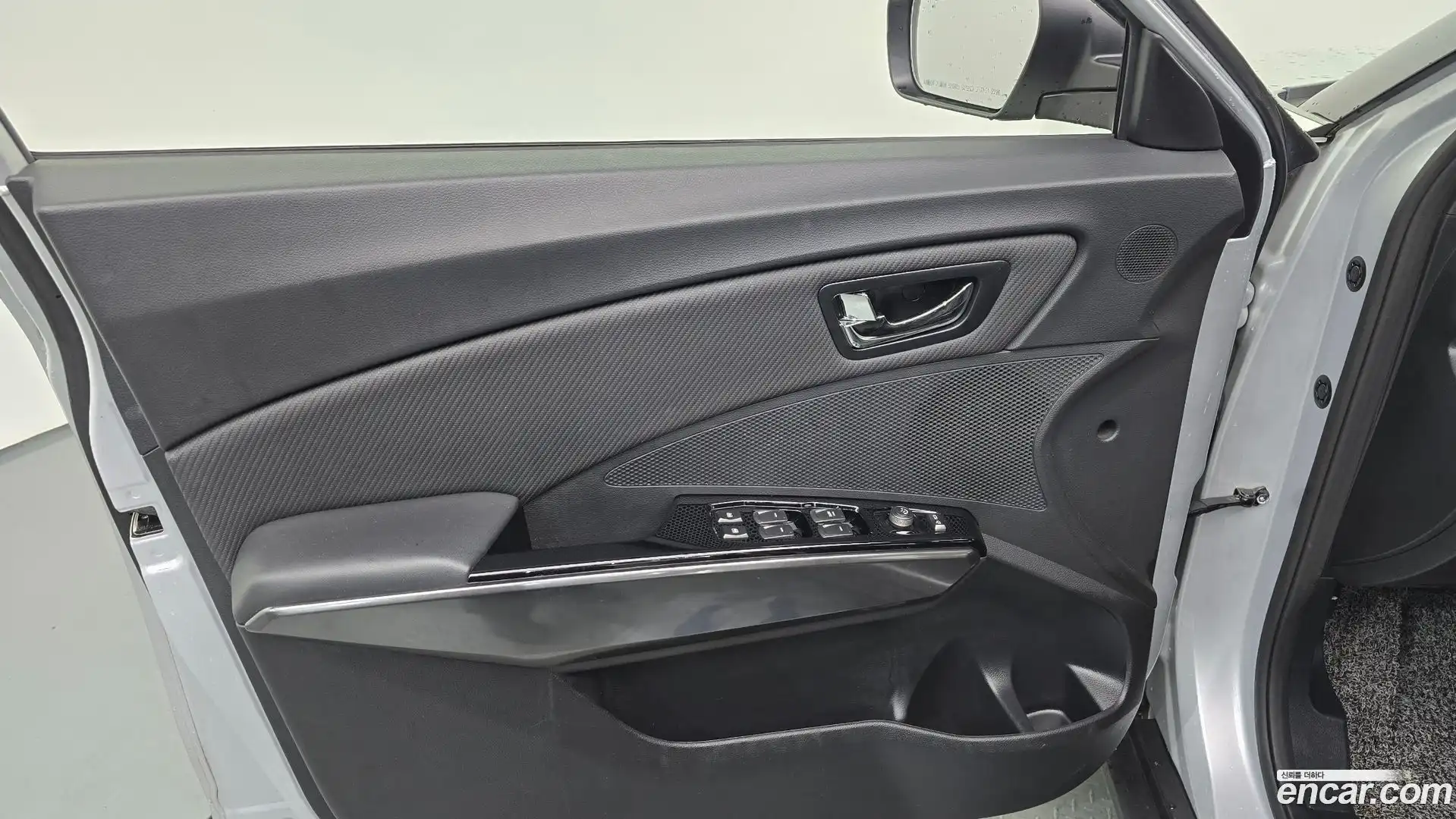 TIBOLI KG Mobility 2020.9-INNER-034